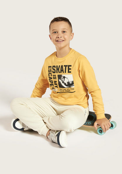 Juniors Printed Sweatshirt with Round Neck and Long Sleeves-Sweaters and Cardigans-image-0
