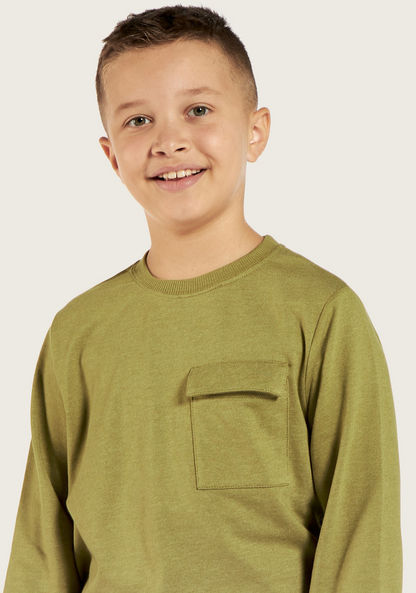 Juniors Solid Round Neck Sweatshirt with Long Sleeves and Pocket