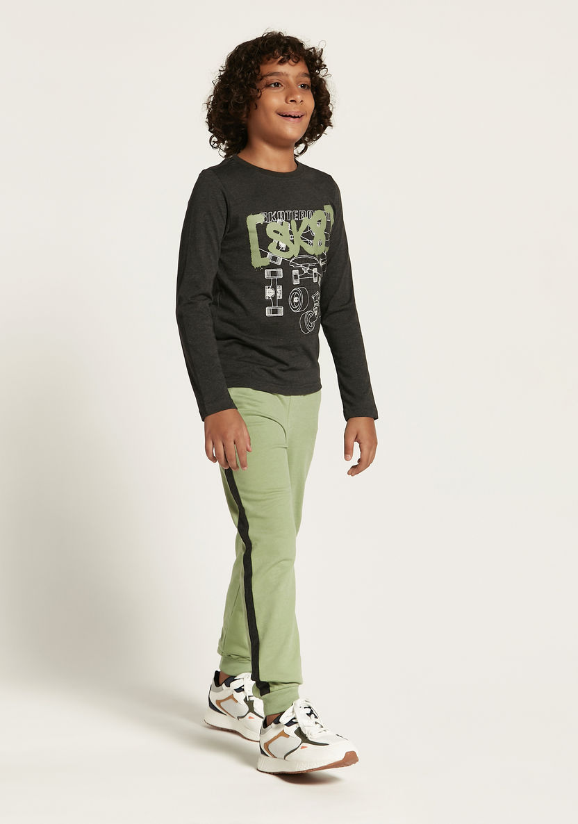 Juniors Printed T-shirt and Jog Pants Set-Clothes Sets-image-3