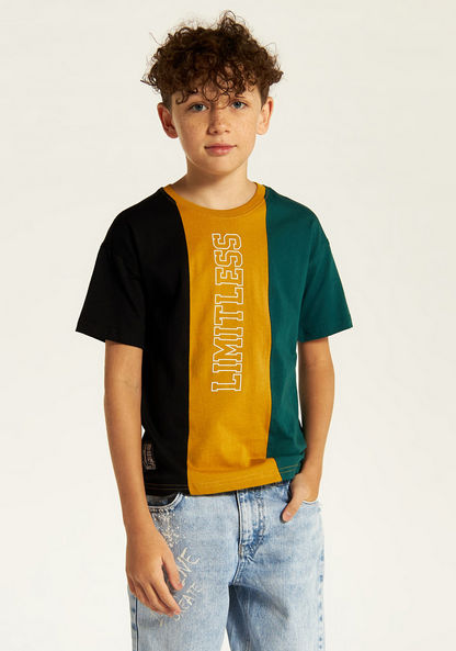 Juniors Colourblock T-shirt with Crew Neck and Short Sleeves-T Shirts-image-1