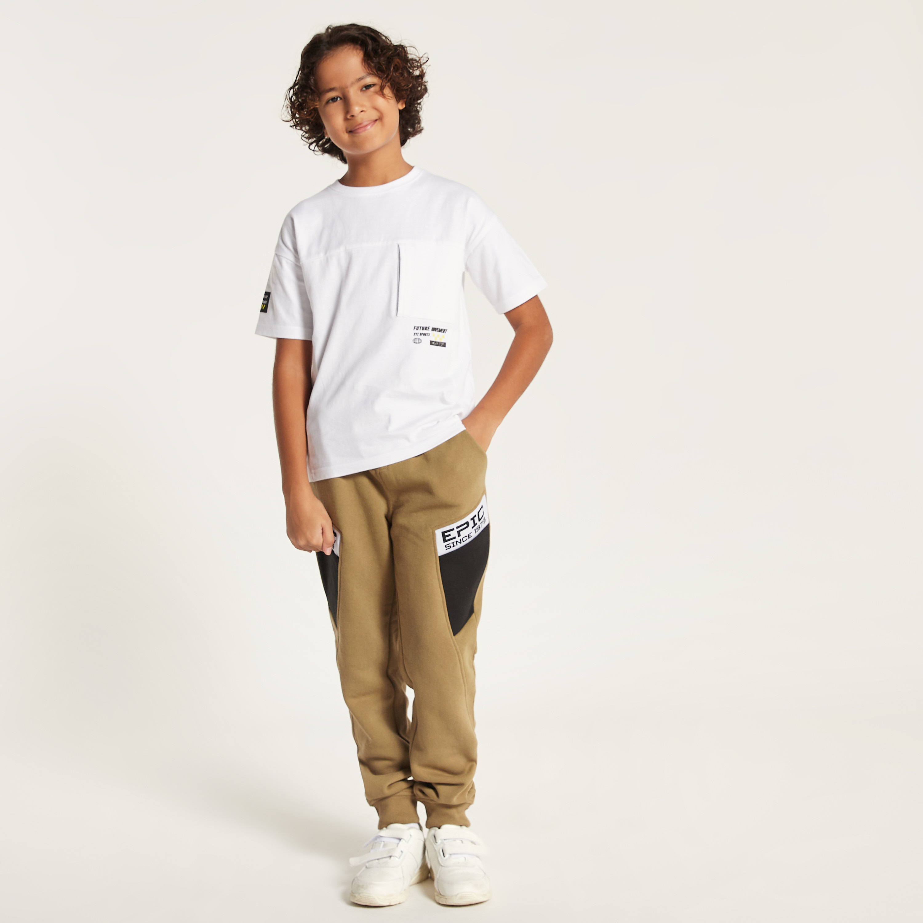 XYZ Printed Crew Neck T-shirt with Short Sleeves and Pocket-sports-boys-clothing-tops-image-2
