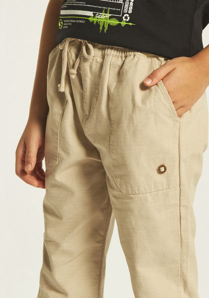 Eligo Solid Pants with Drawstring Closure and Pockets