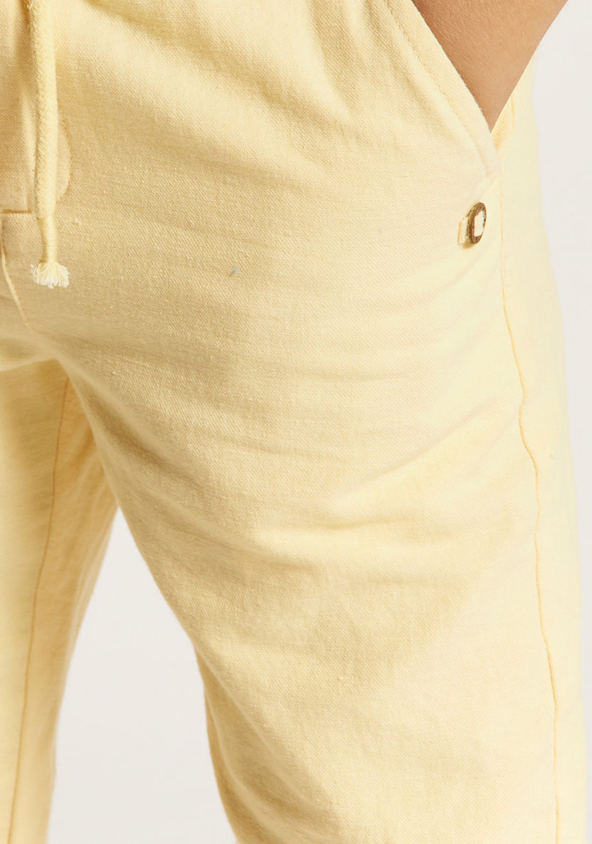 Eligo Solid Shorts with Drawstring Closure and Pockets-Shorts-image-2