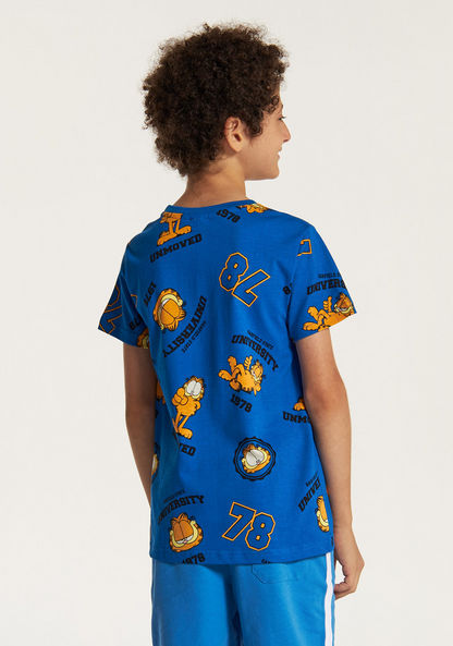 All-Over Garfield Print T-shirt with Crew Neck and Short Sleeves