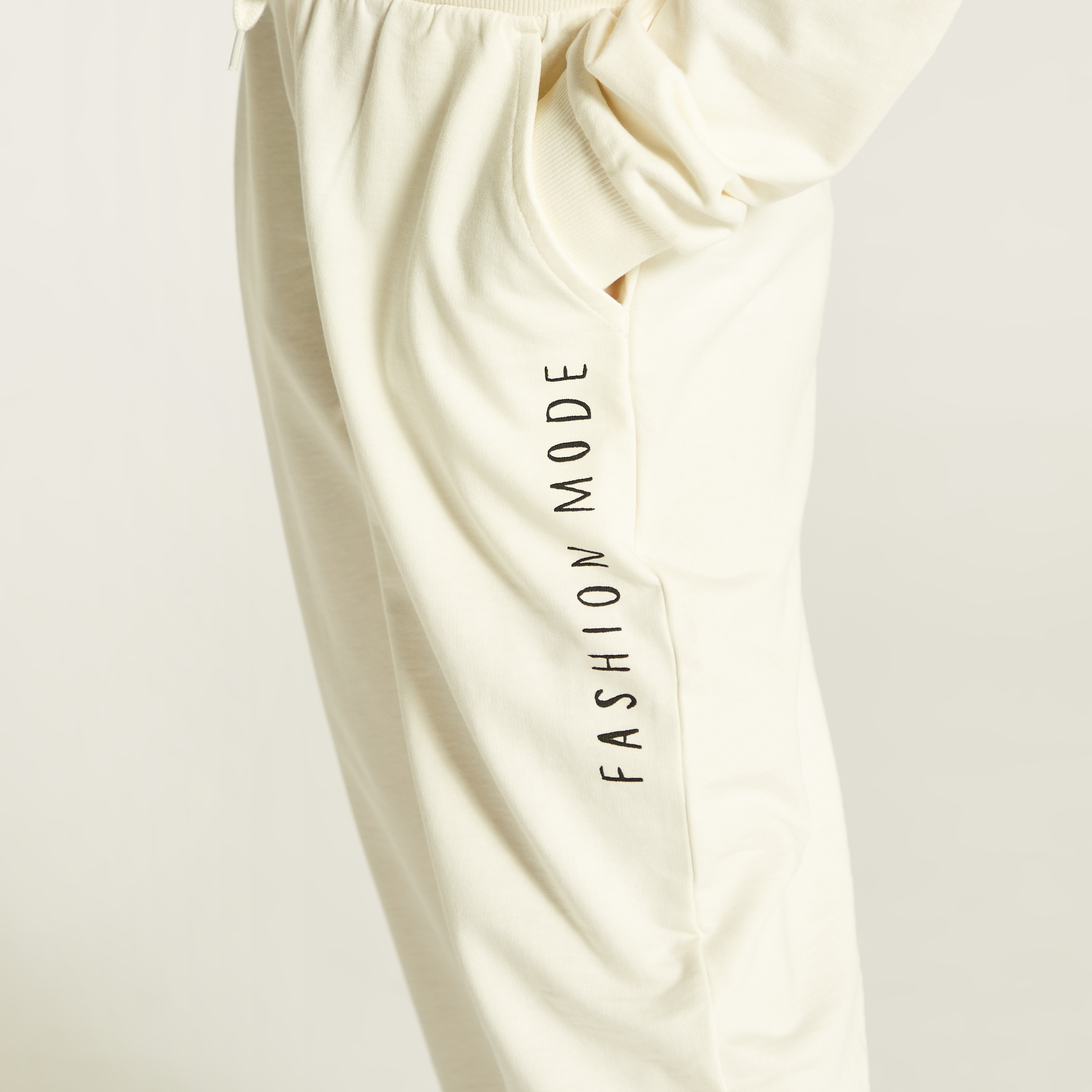 Juniors Printed Jog Pants with Drawstring Closure and Pockets-girls-clothing-bottoms-trousers-image-3