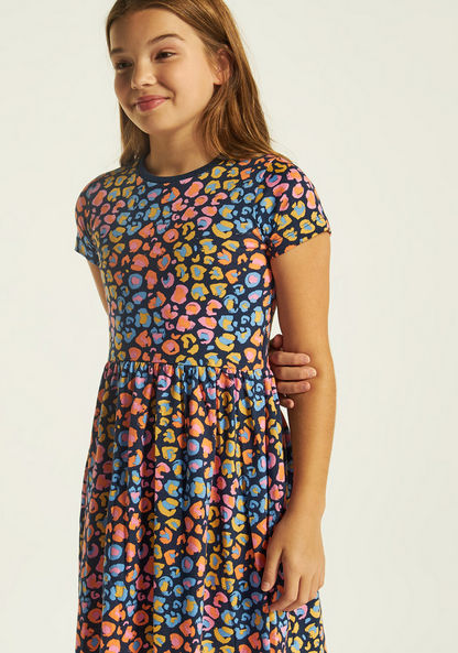 Juniors Printed Crew Neck Dress with Short Sleeves