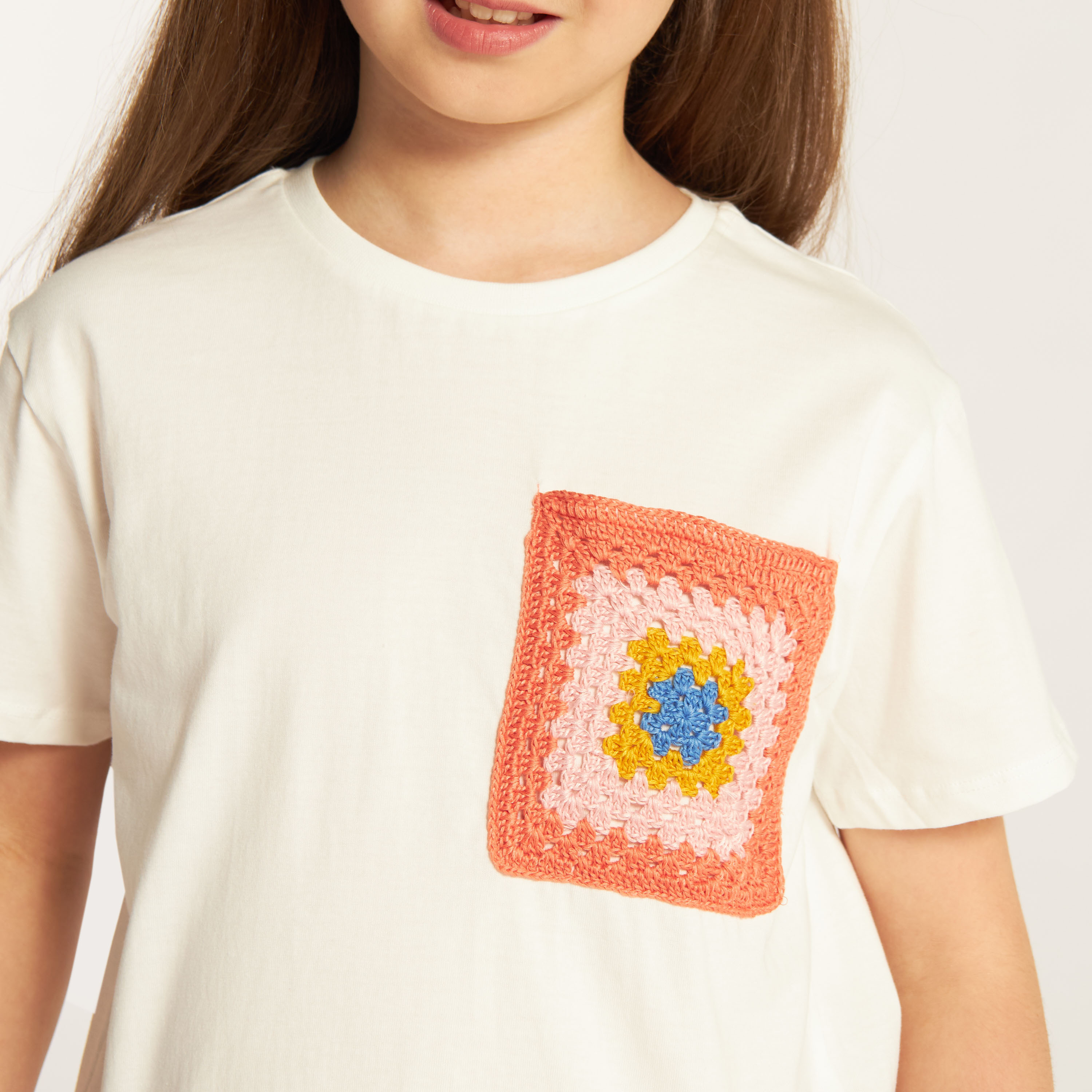 Juniors Crochet Patch Detail T-shirt with Short Sleeves-girls-clothing-schoolwear-tshirts-image-3