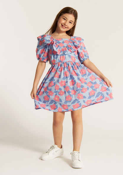 Juniors Floral Print Dress with Ruffle Detail and Short Puff Sleeves