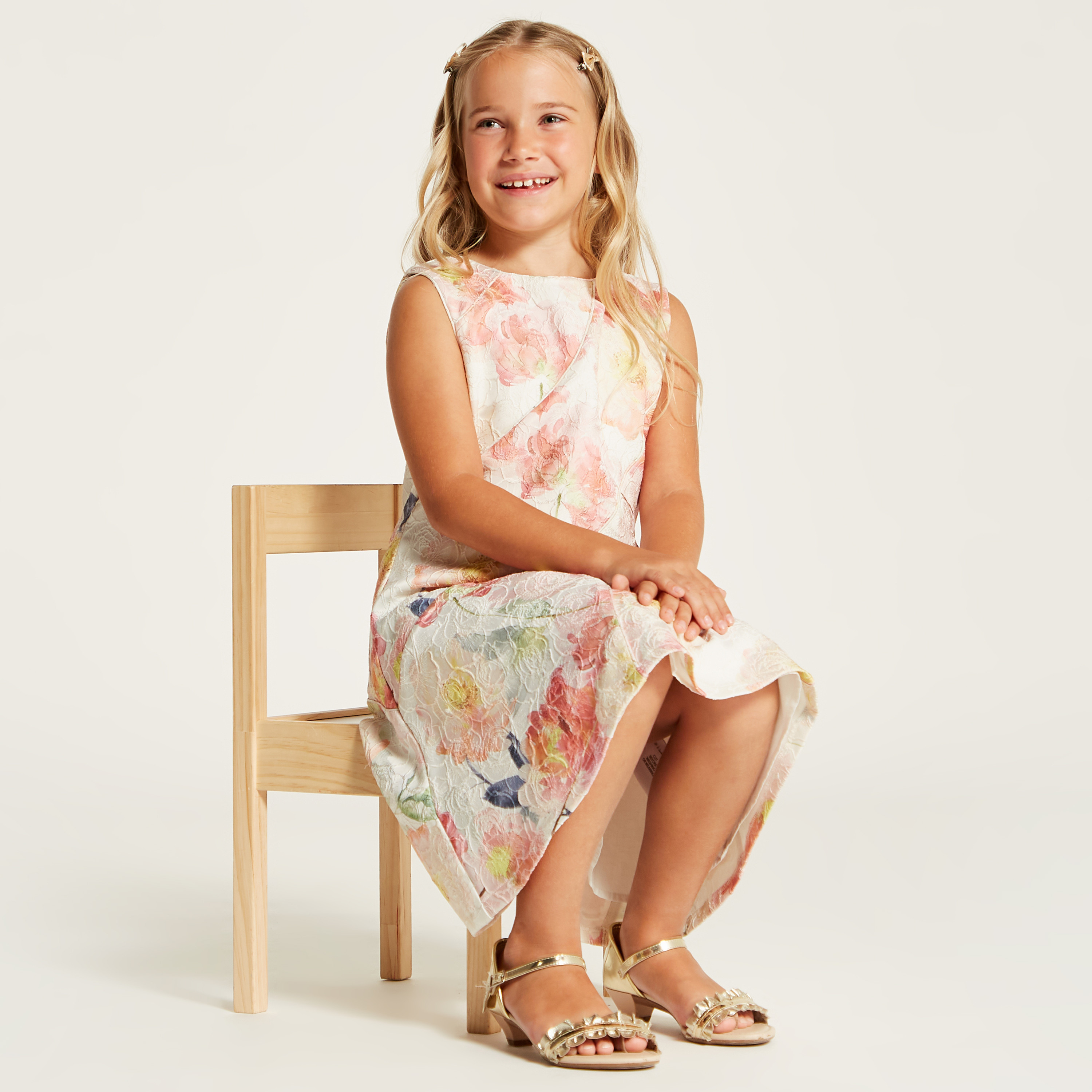 فستان دون أكمام بياقة مستديرة وطبعات زهور من جونيورز-girls-clothing-dressesandjumpsuits-image-2