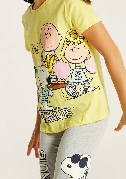 Peanuts Print Crew Neck T-shirt with Short Sleeves