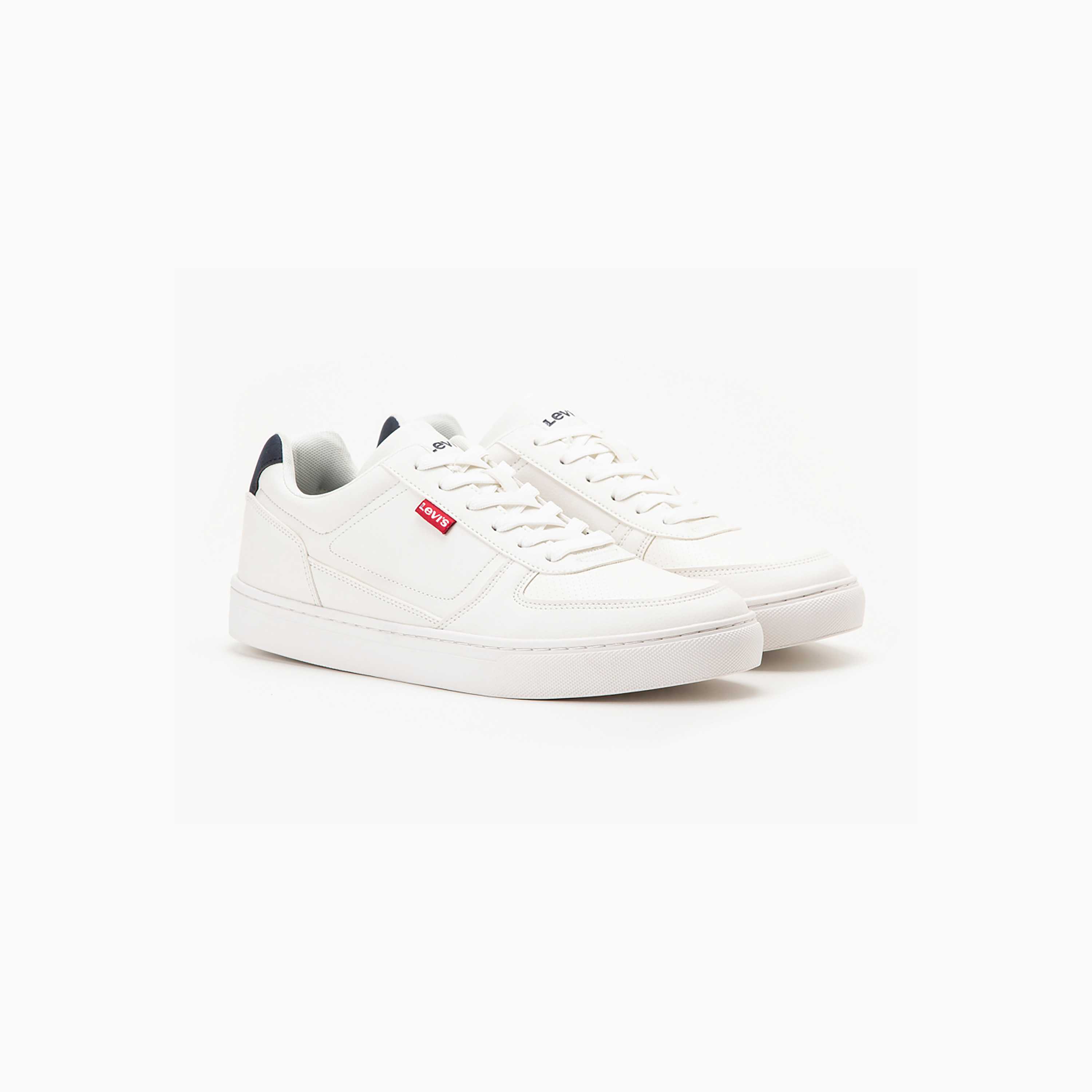  D75200004 | حذاء سنيكرز من ليفايز برباط علوي منخفض للرجال -men-shoes-sneakers-image-1