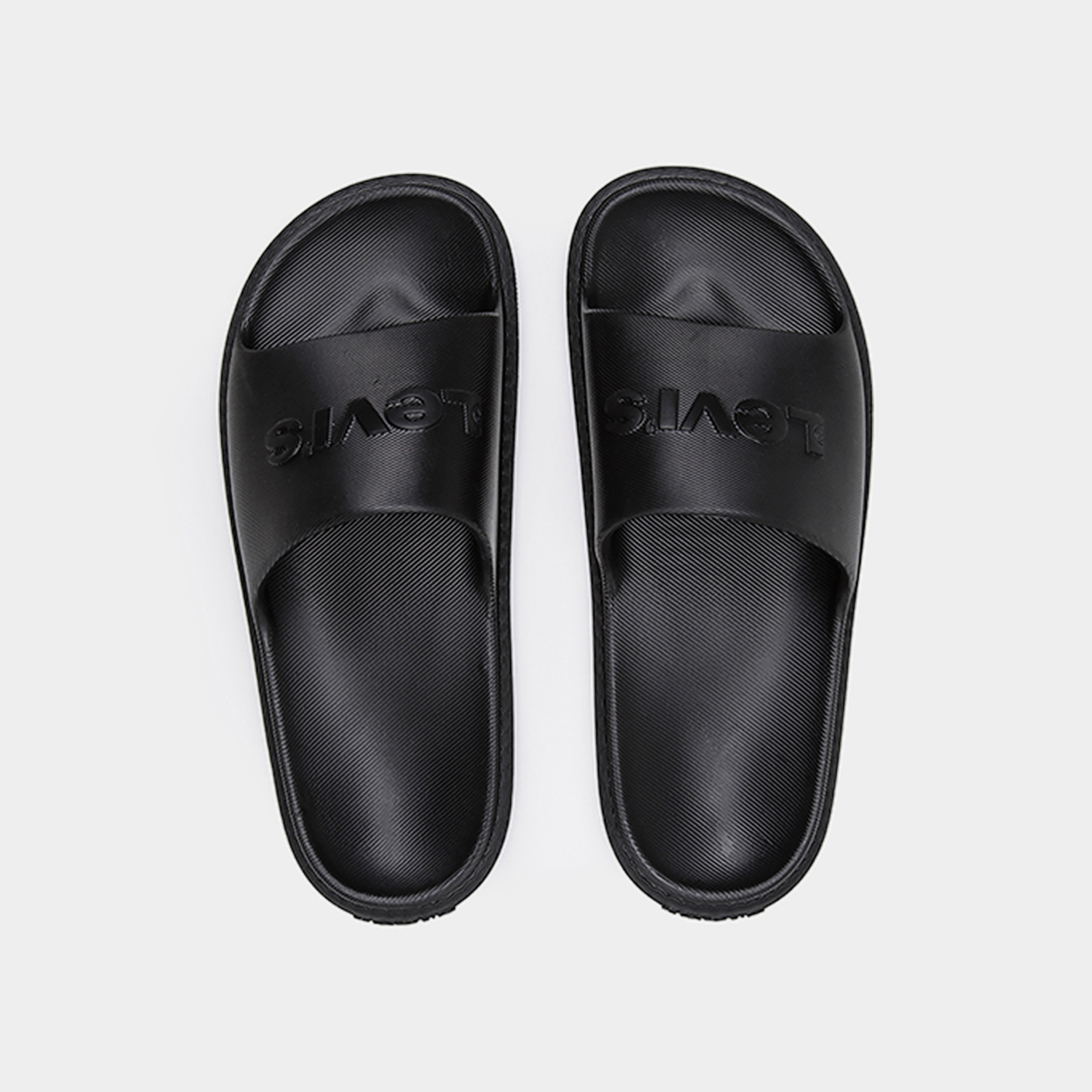 سلايدس نسائي مفتوح من الأمام مع ديتيل بشعار ذو جون نيكست من ليفايز | D79040001-women-shoes-flipflopsandslides-image-1