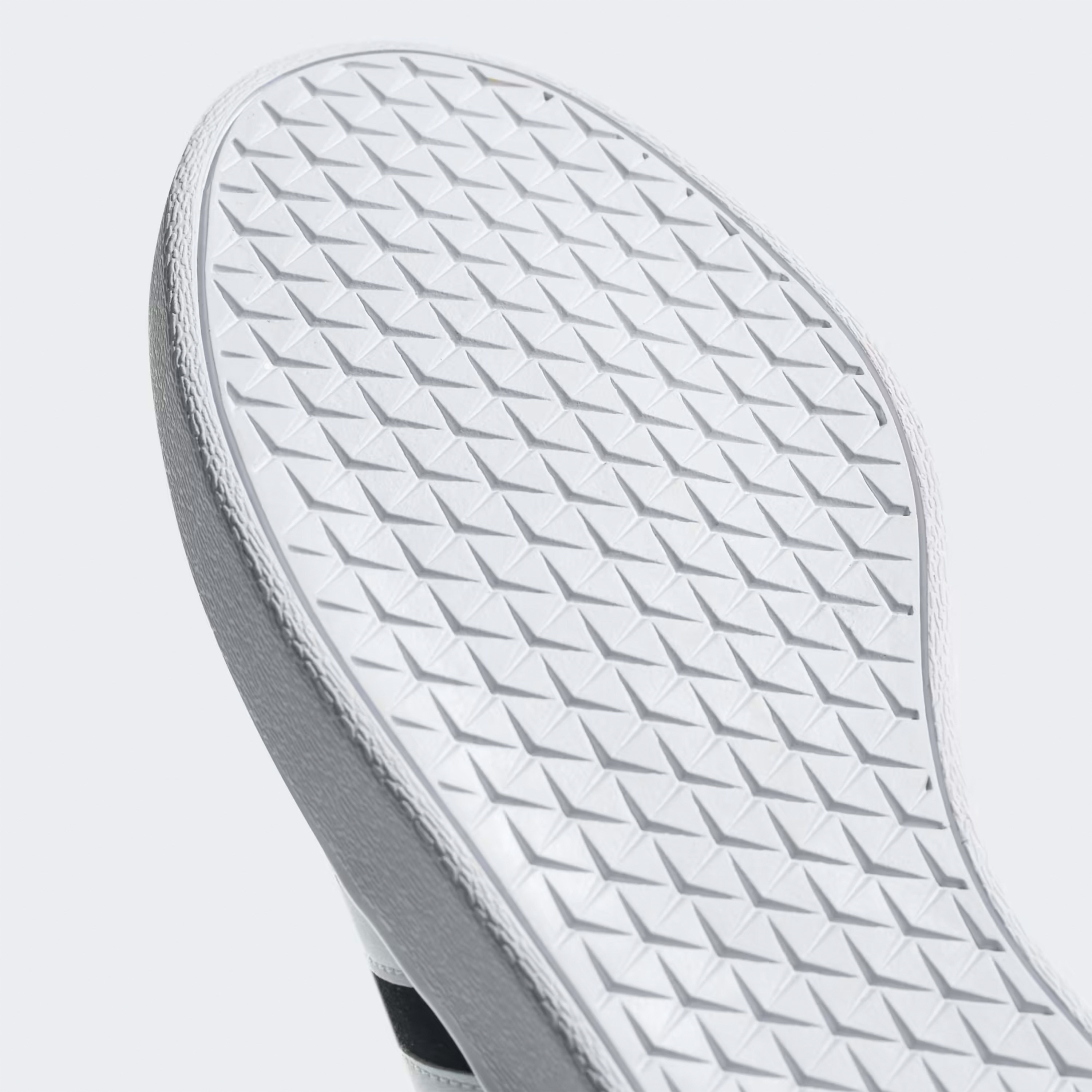 DA9853 حذاء سنيكر في ال كورت 2.0  للرجال من اديداس-sports-men-shoes-image-8