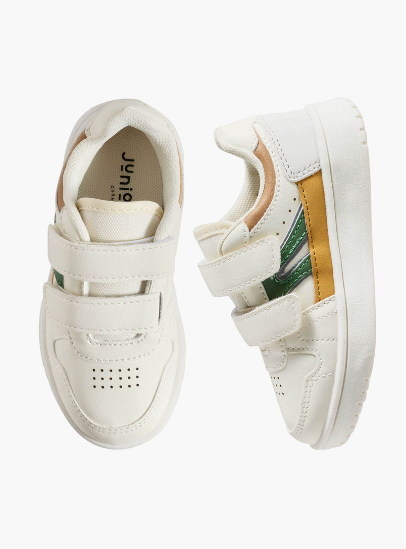 حذاء سنيكرز بشريط إغلاق لاصق للأولاد من جونيورز-boys-shoes-sneakers-image-1