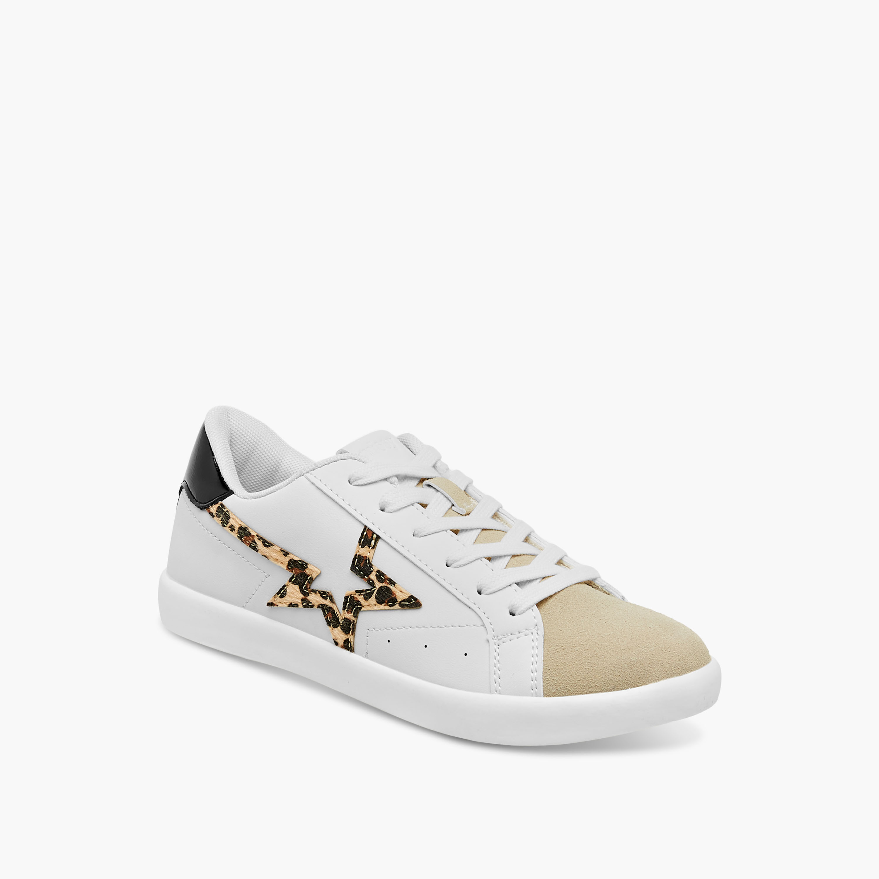 حذاء سنيكرز بألواح ورباط إغلاق من ميسي-women-shoes-sneakers-image-2