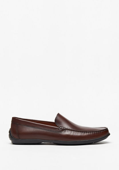 Le Confort Solid Slip-On Loafers-Men%27s Formal Shoes-image-1
