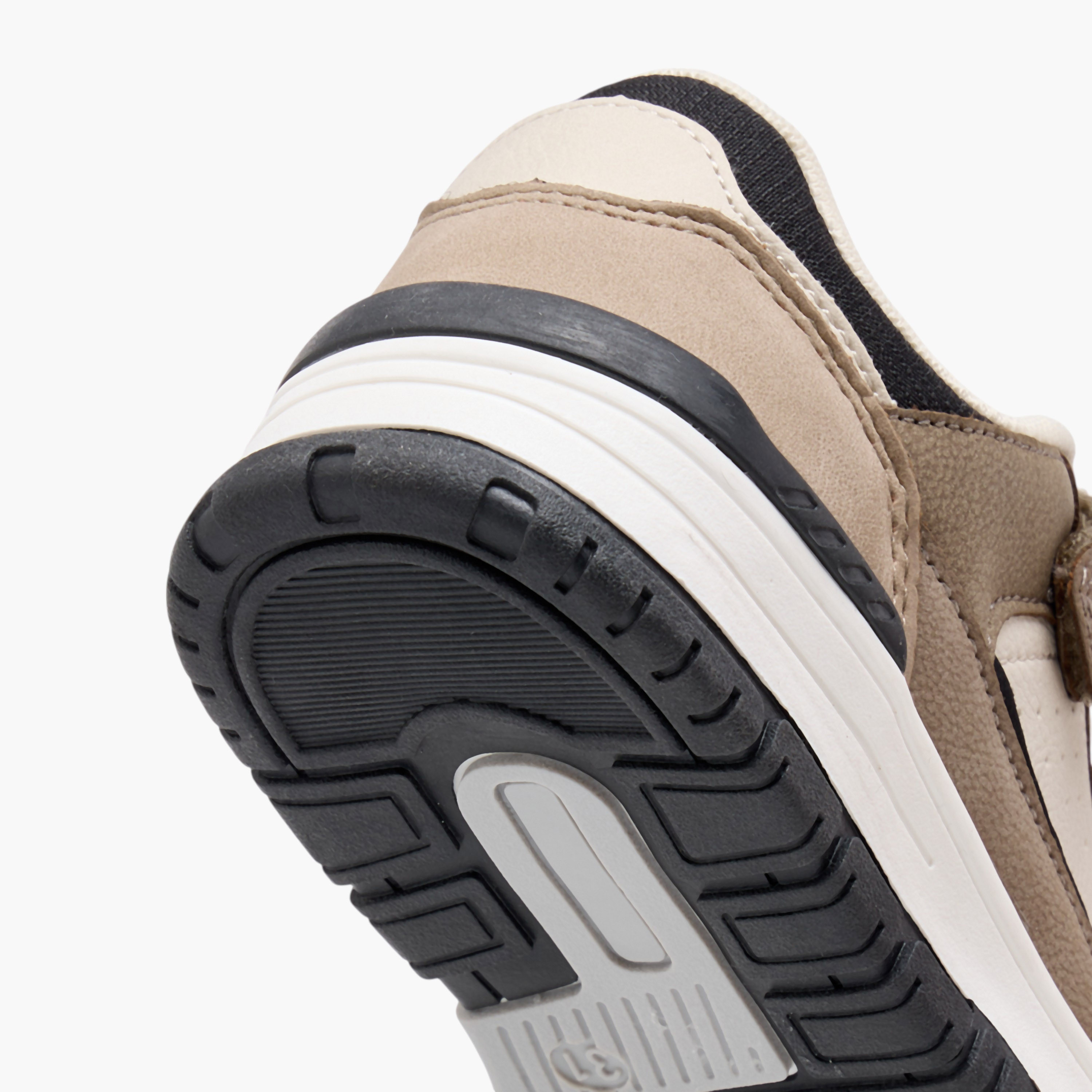 حذاء سنيكرز بشريط إغلاق لاصق وألواح من مستر دوتشيني-boys-shoes-schoolshoes-image-5