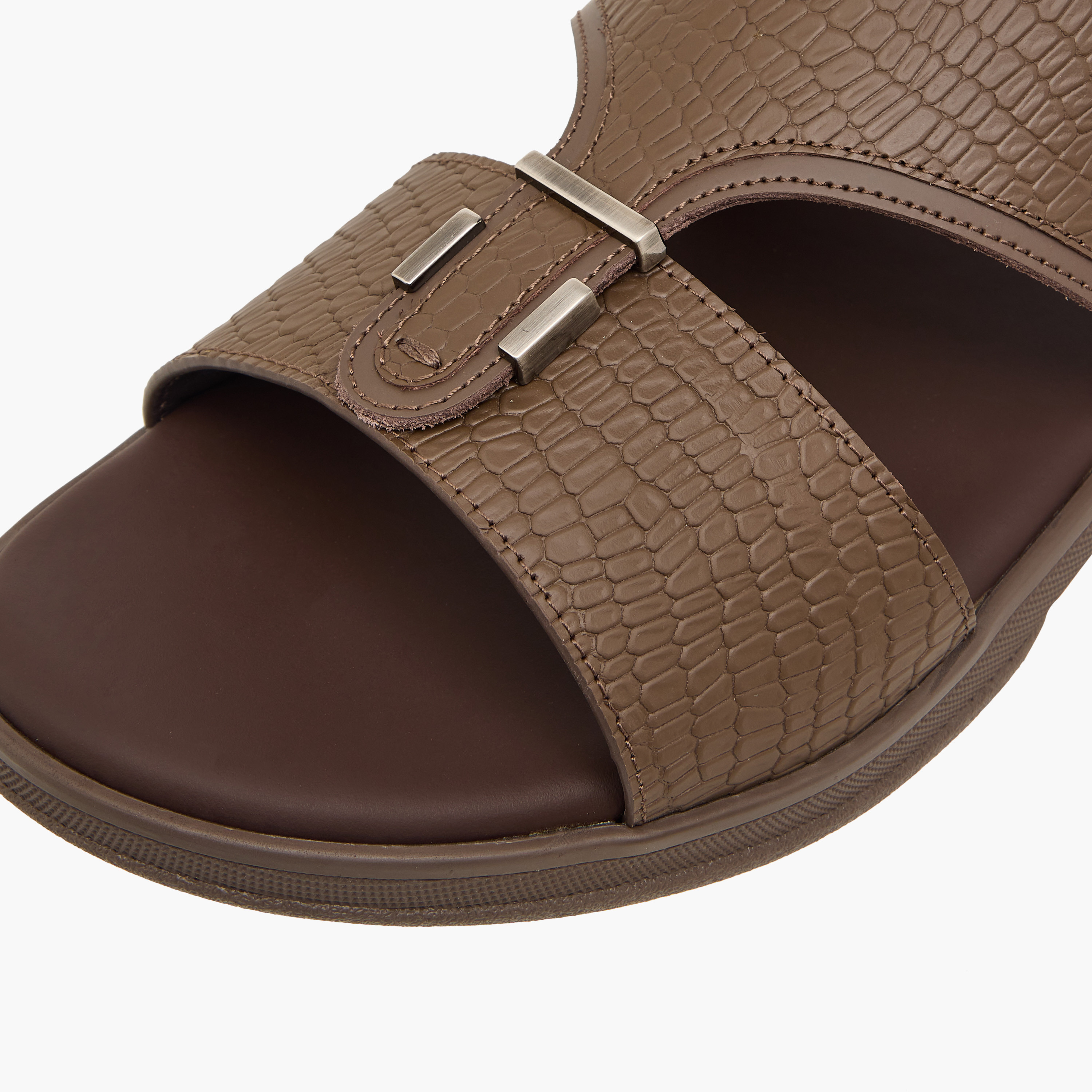 صندل عربي سهل الارتداء بزينة ميتال للرجال من دوتشيني-men-shoes-sandals-image-4