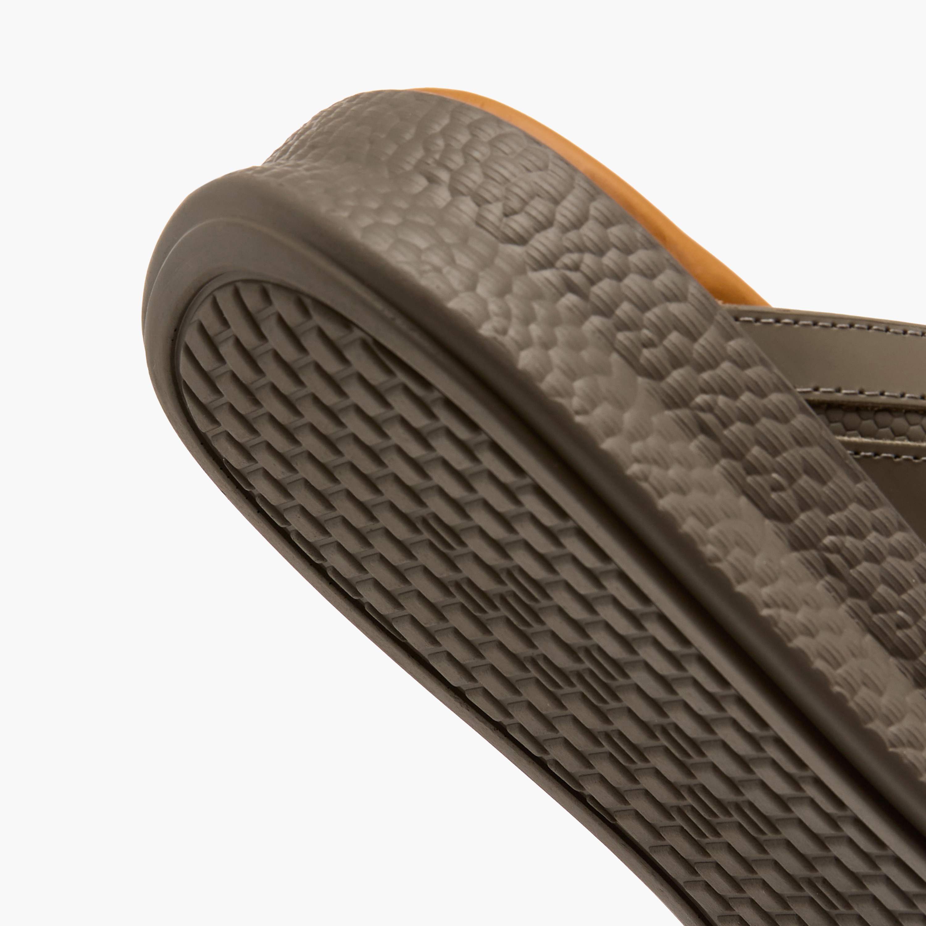 صندل عربي سهل الارتداء للرجال من لو كونفورت-men-shoes-sandals-image-6