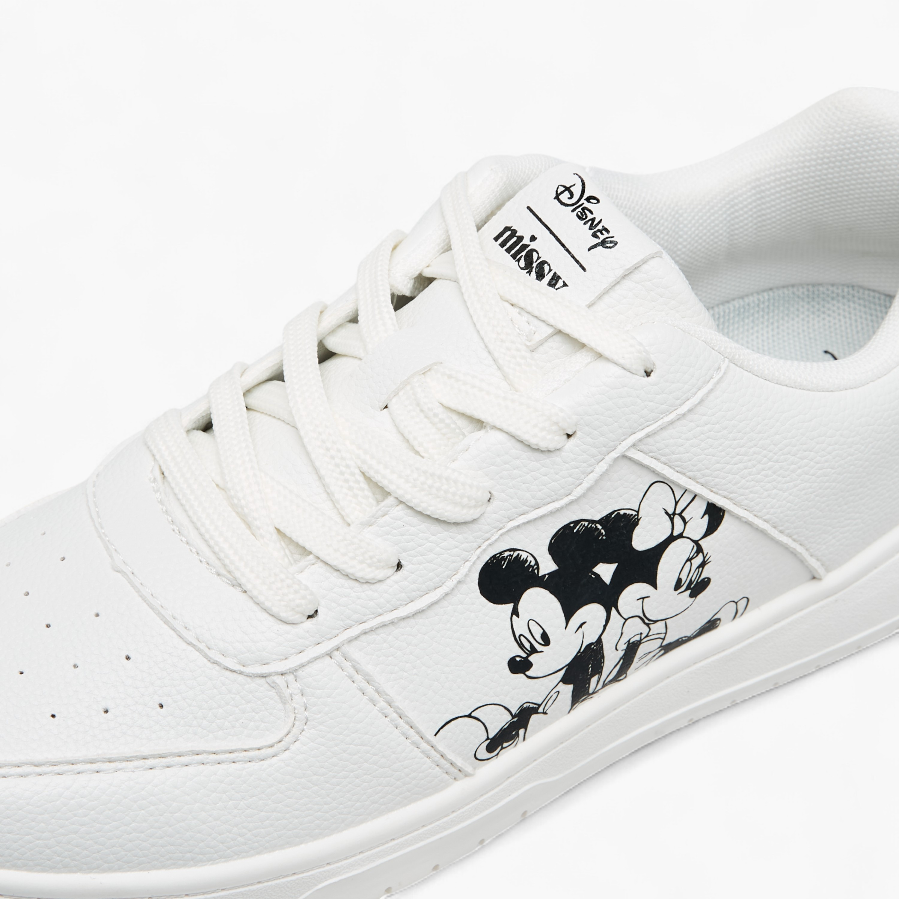 حذاء سنيكرز برباط إغلاق وطبعات من ديزني-women-shoes-sneakers-image-14