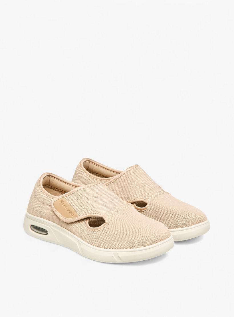 حذاء مريح لمرضى السكري بشريط إغلاق لاصق للنساء من لو كونفورت-women-shoes-flats-loafers-image-1