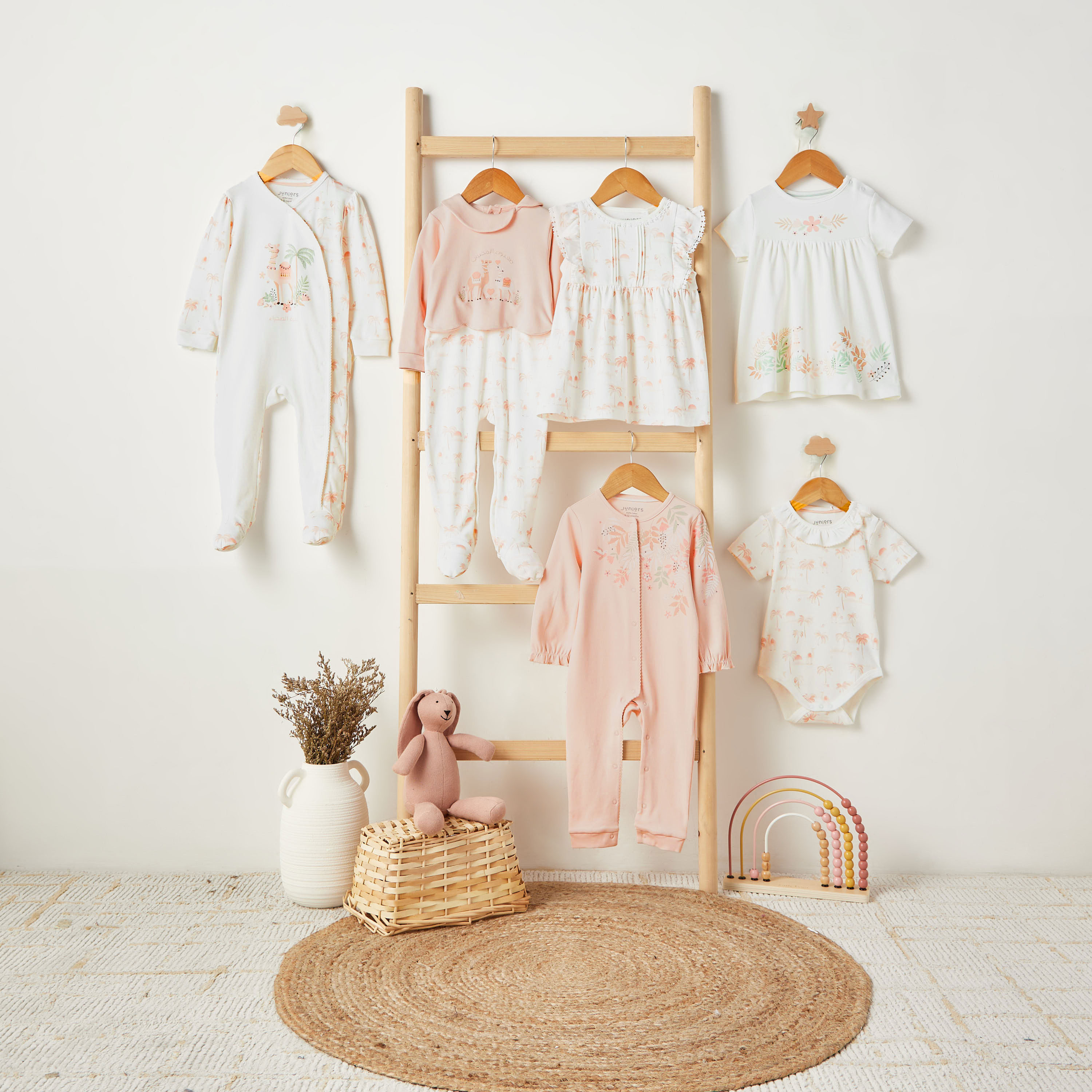 بدلة نوم قطن بياقة ضيقة وأكمام طويلة وأزرار إغلاق كباسة من جونيورز-baby-girls-clothing-nightwear-sleepsuits-image-1