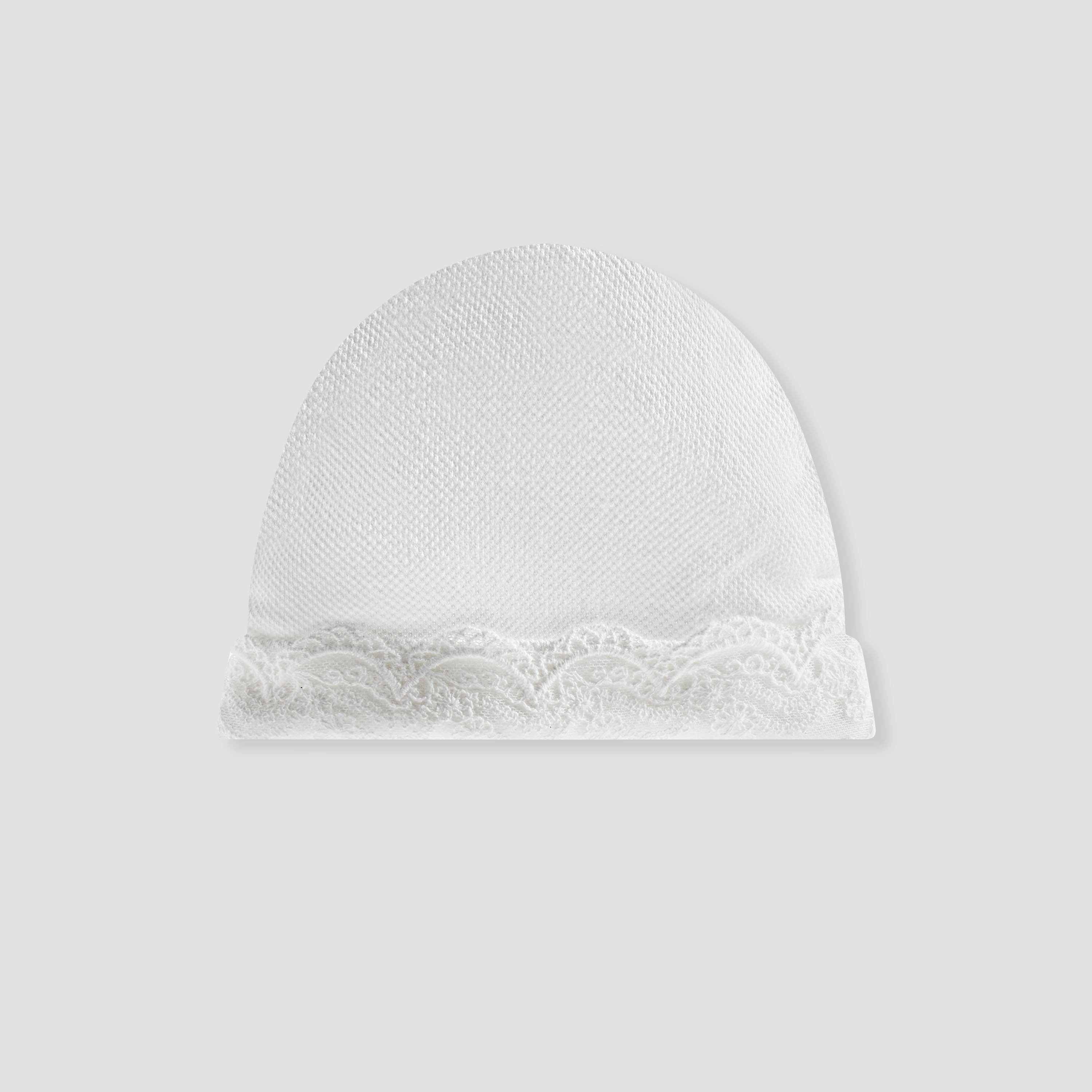قبعة بيني مزينة باللؤلؤ وحواف دانتيل من جيجلز-baby-girls-accessories-caps-image-2