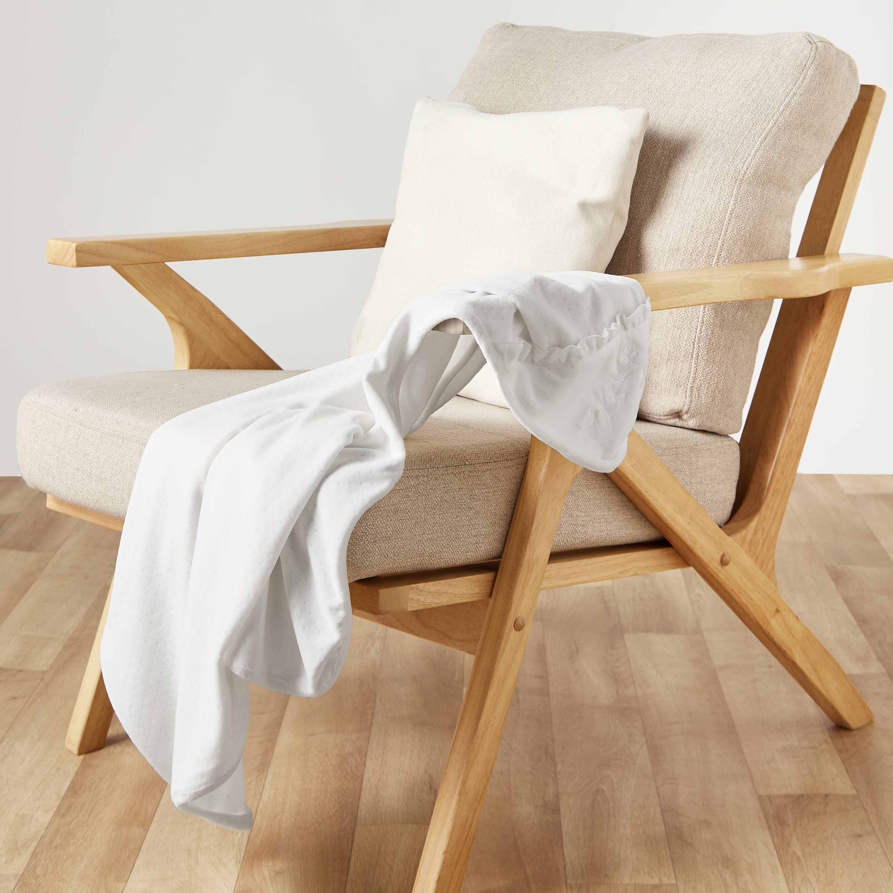 بطانية مواليد بغطاء رأس من جيجلز-baby-nursery-blanketsandswaddles-receivingblankets-image-2