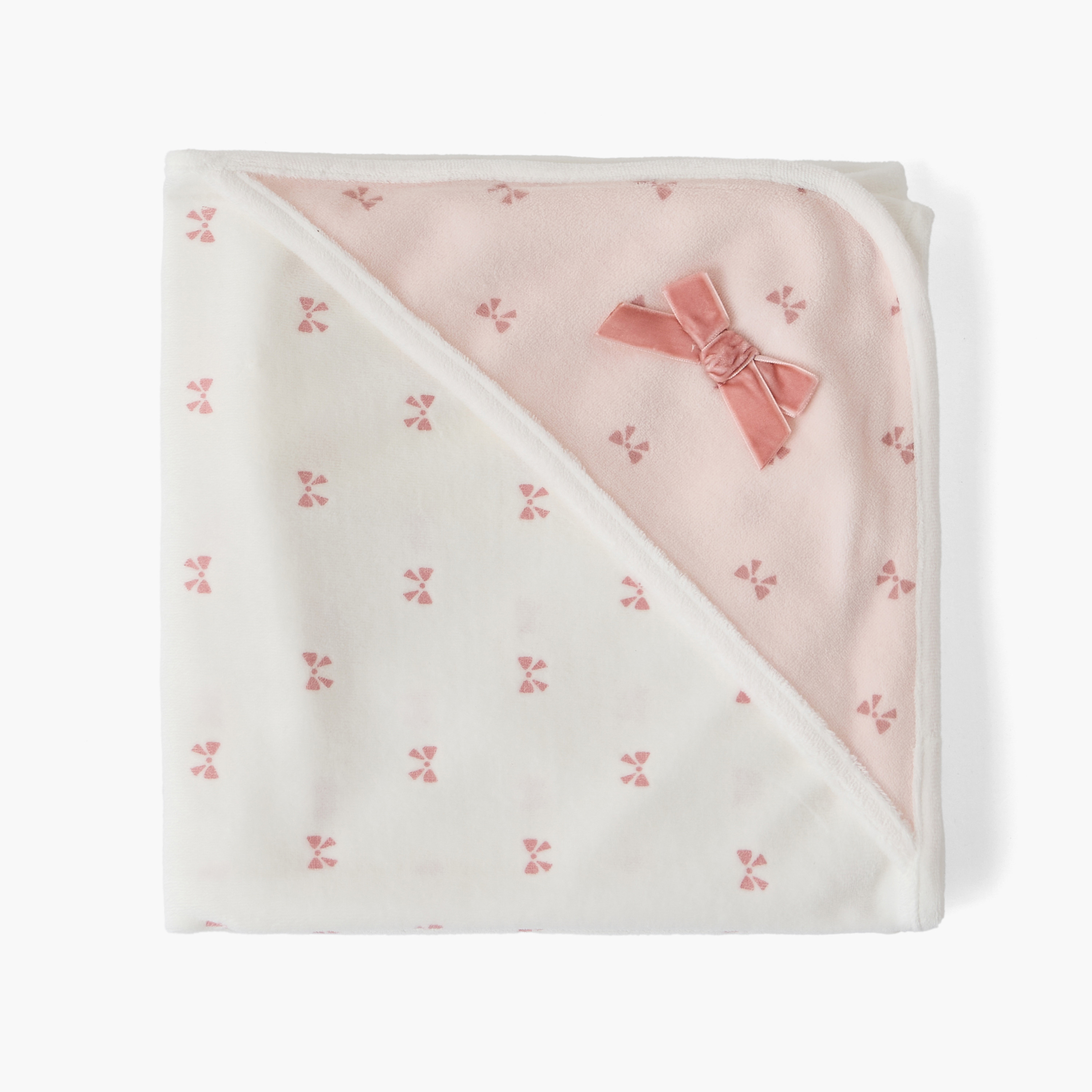 بطانية مواليد بقبعة وطبعات فيونكات من جونيورز-baby-nursery-blanketsandswaddles-receivingblankets-image-3