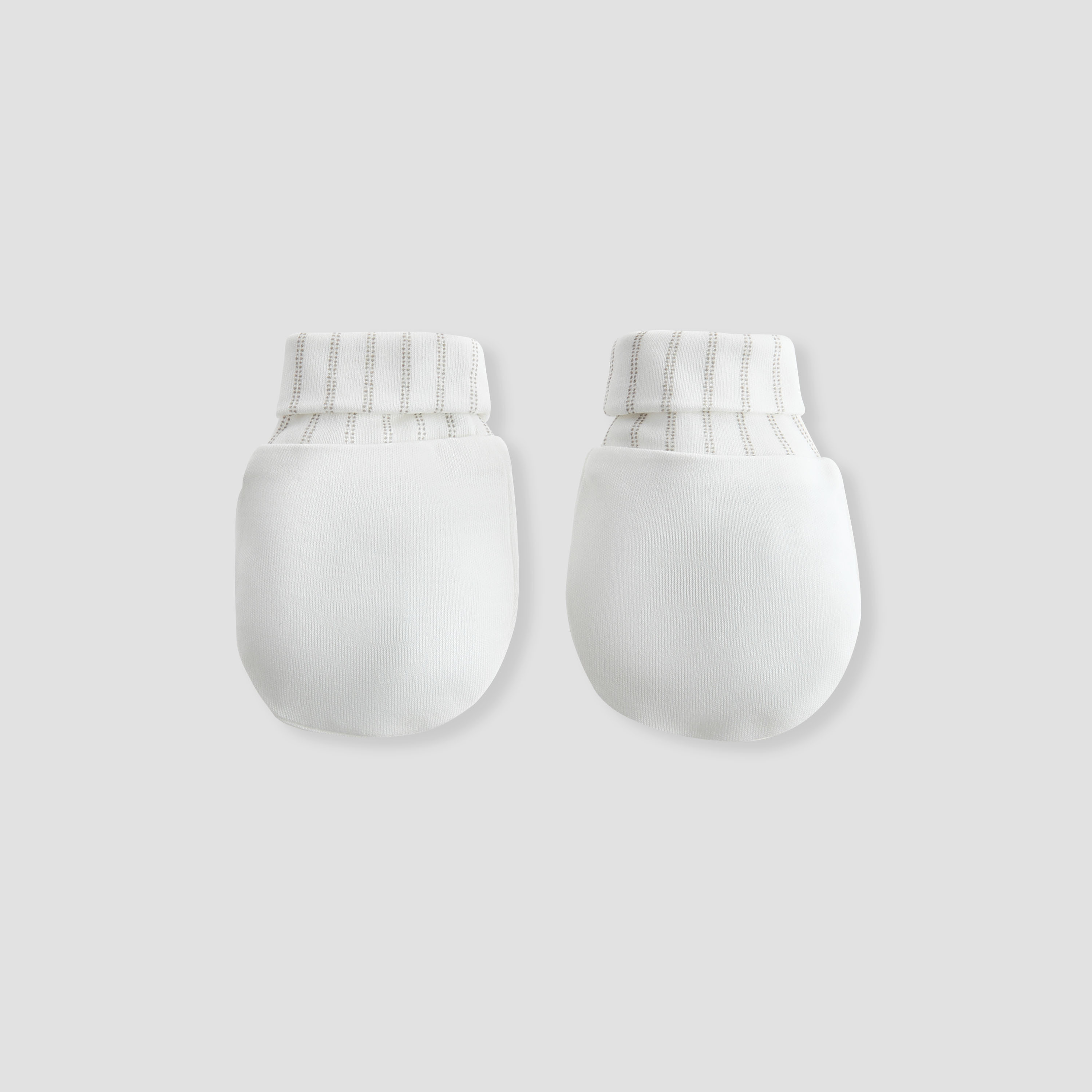 قبعة وبوت وقفازات بتطريز حصان هزاز من جيجلز-baby-boys-accessories-mittens-image-2