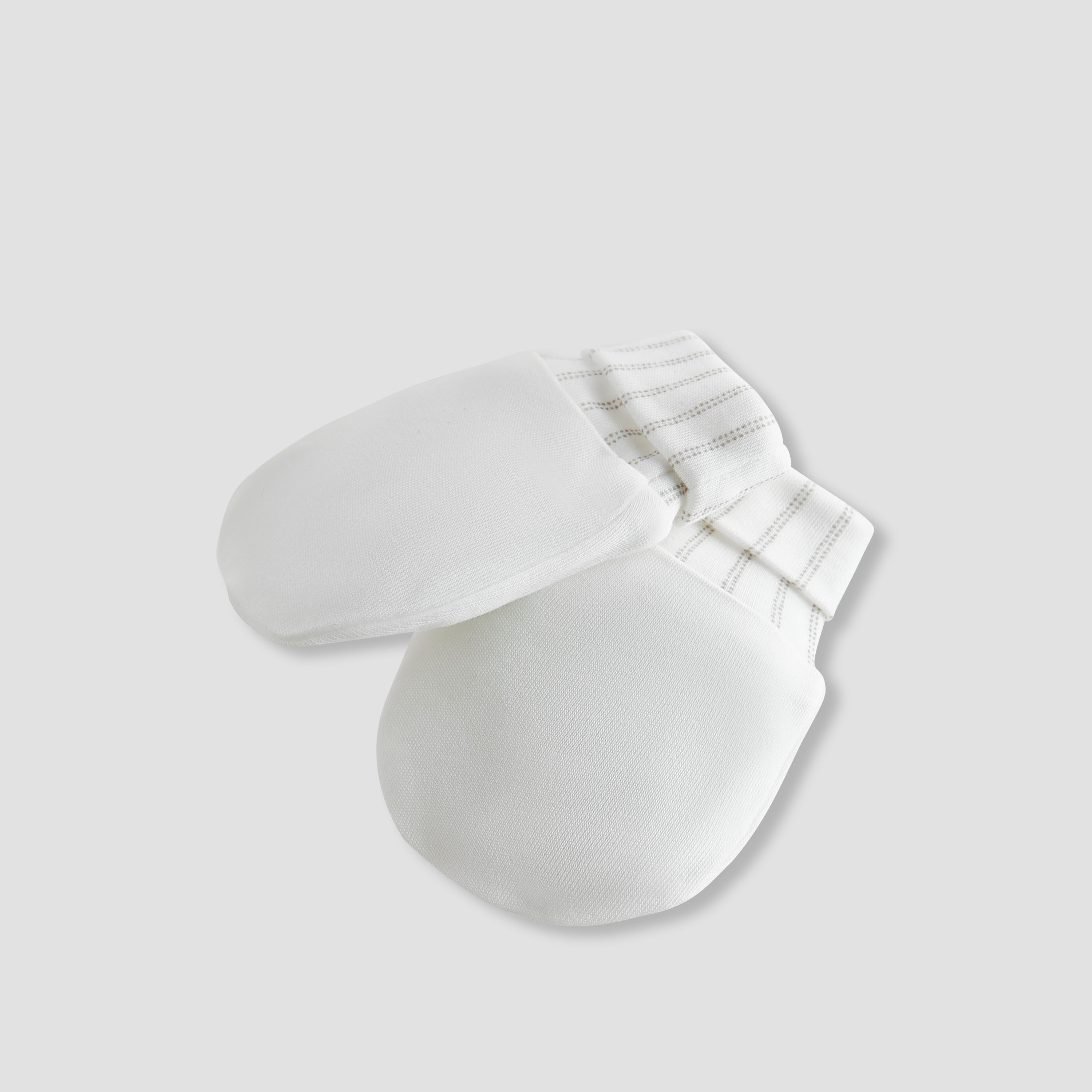قبعة وبوت وقفازات بتطريز حصان هزاز من جيجلز-baby-boys-accessories-mittens-image-5