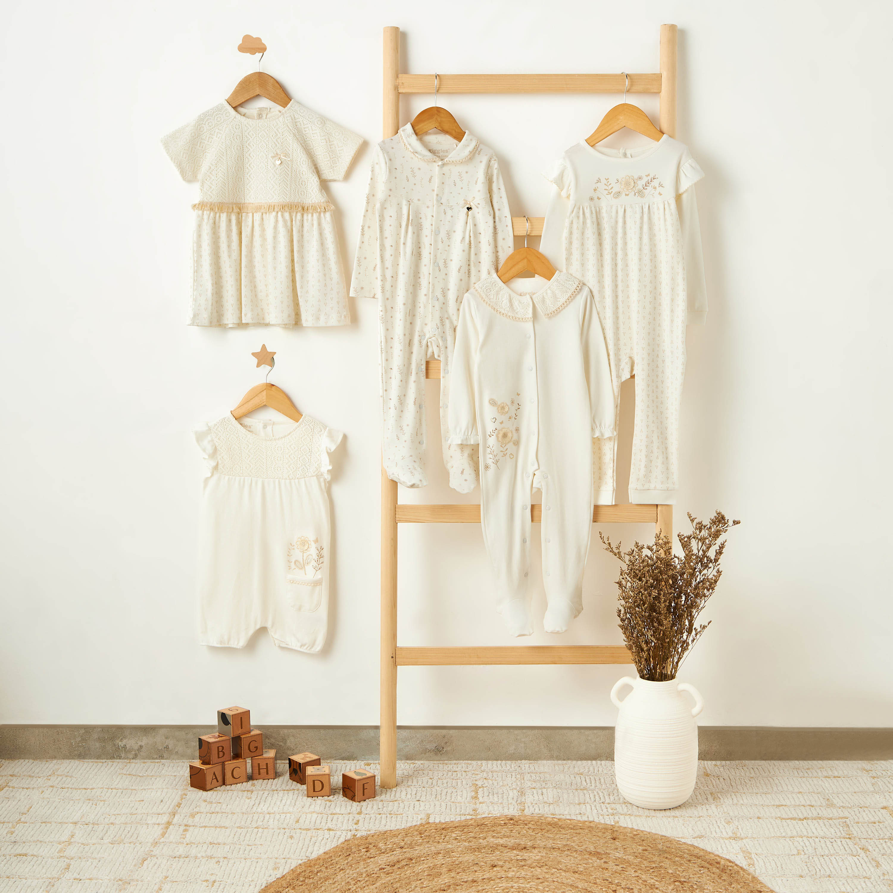 Giggles Supima Cotton Peter Pan Collar Long Sleeves Sleepsuit with Floral Print-baby-girls-clothing-nightwear-sleepsuits-image-6