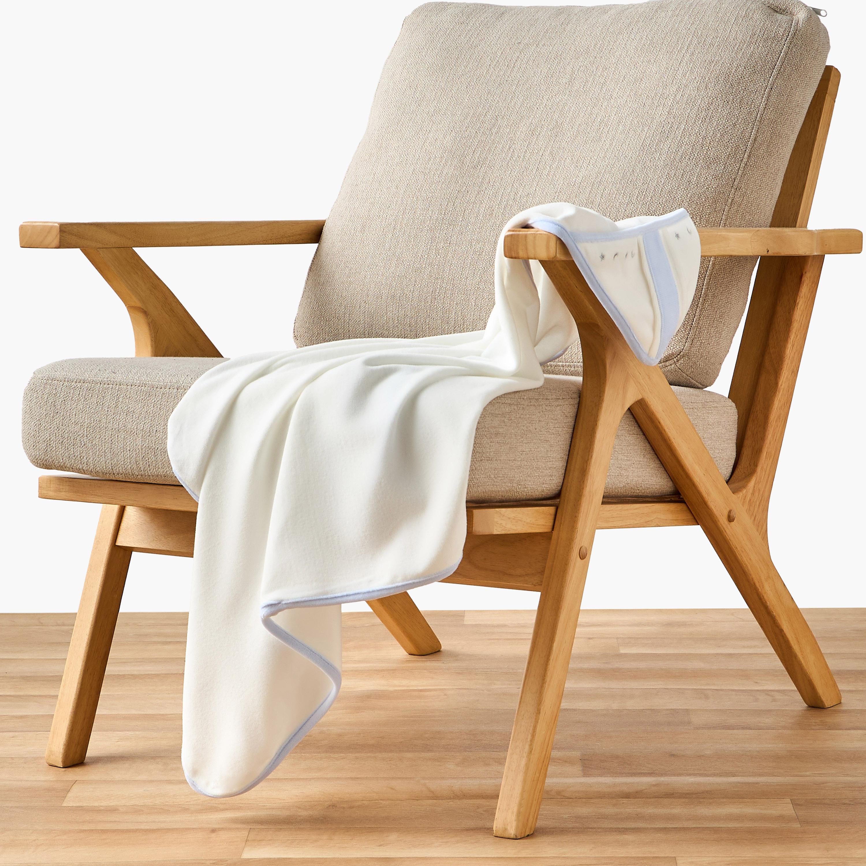 بطانية حديثي ولادة قطن بتطريز وقبعة من جيجلز-baby-nursery-blanketsandswaddles-receivingblankets-image-2
