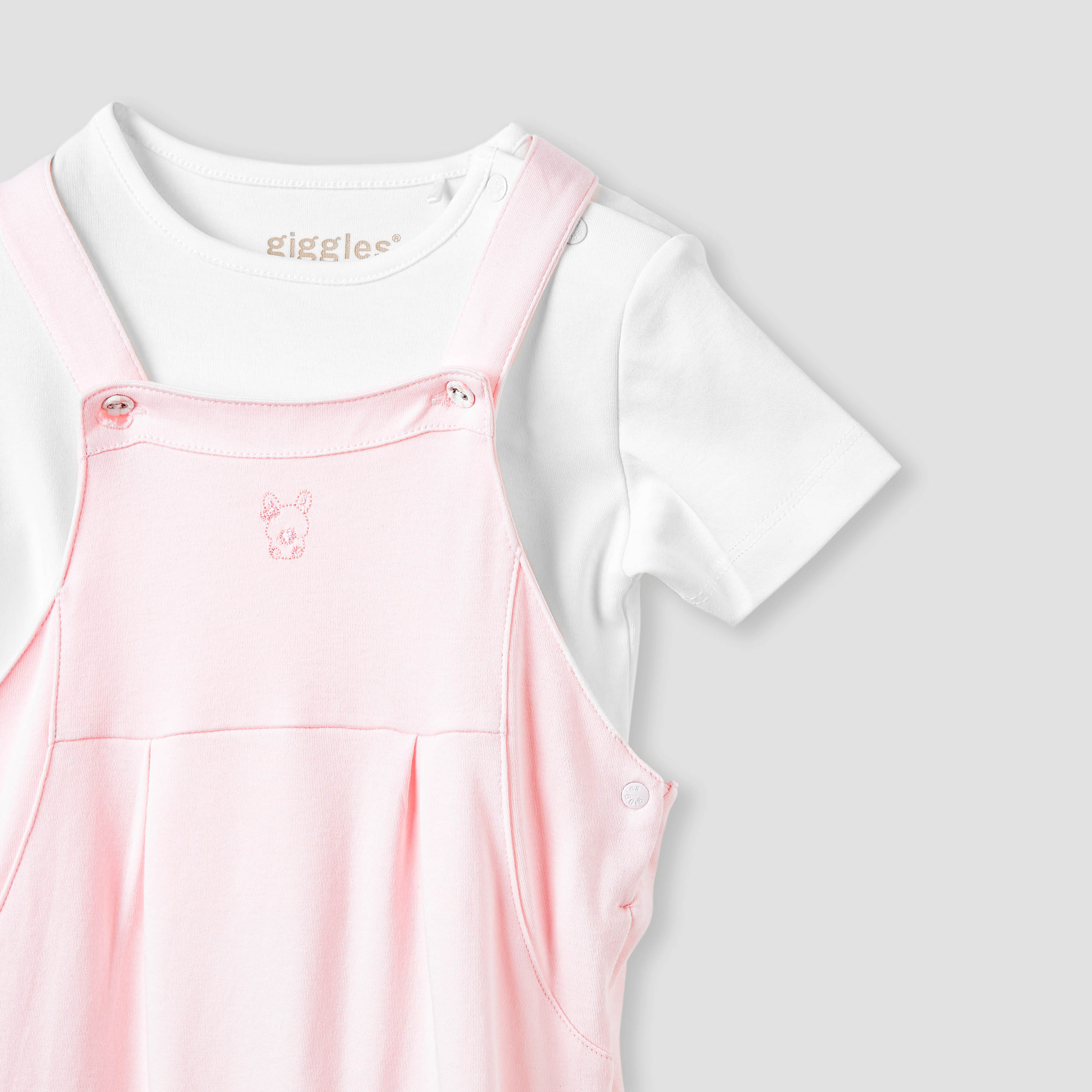 طقم دنغري وتيشيرت مطرز من جيجلز-baby-girls-clothing-setsandcoords-image-5