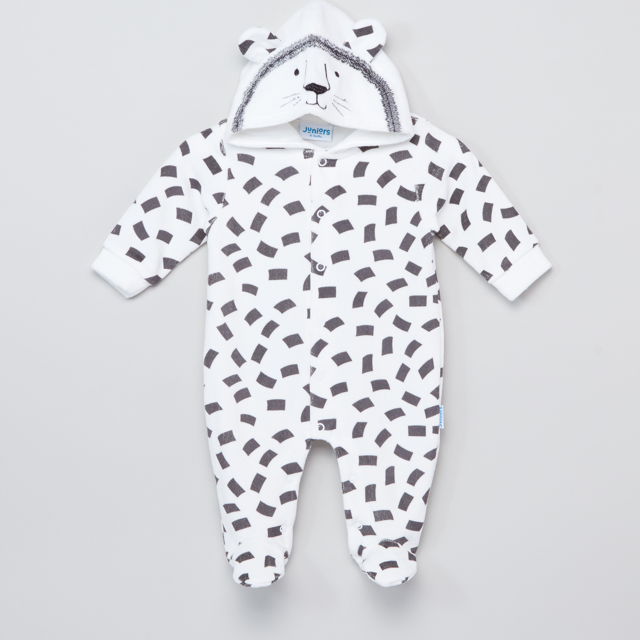 طقم نوم مغلق القدمين بطبعات من جونيورز.-baby-boys-clothing-nightwear-sleepsuits-image-1