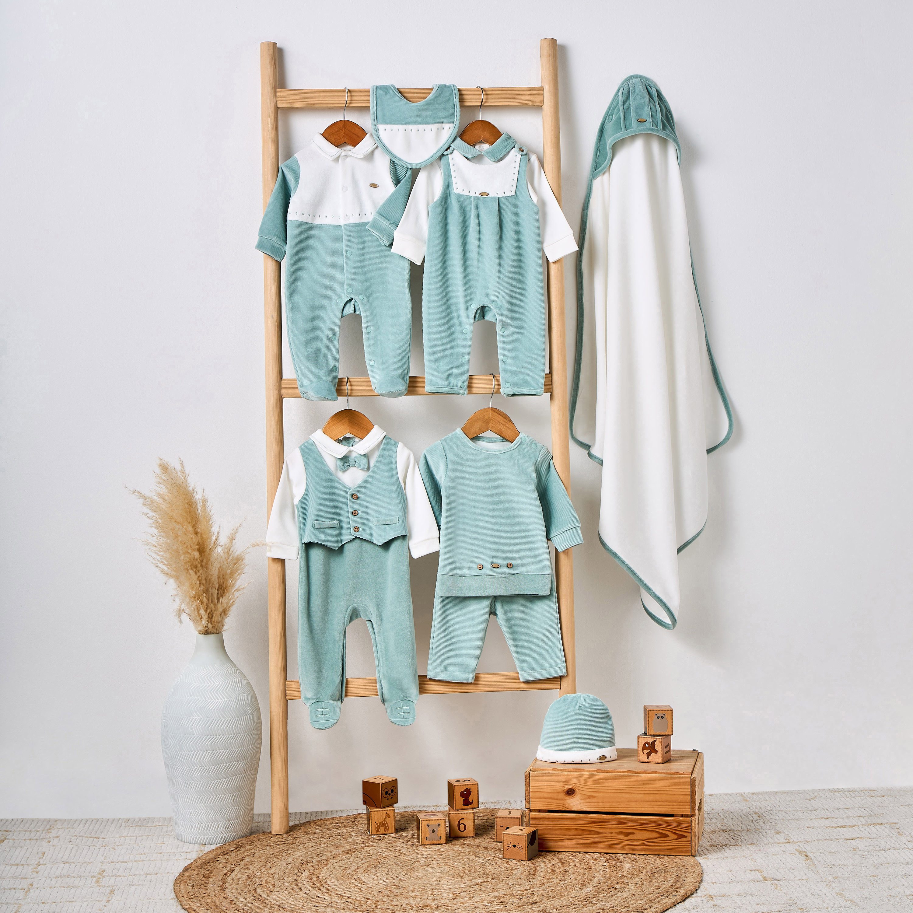 بدلة نوم بياقة عادية وأكمام طويلة بتطريز من جيجلز-baby-boys-clothing-nightwear-sleepsuits-image-6