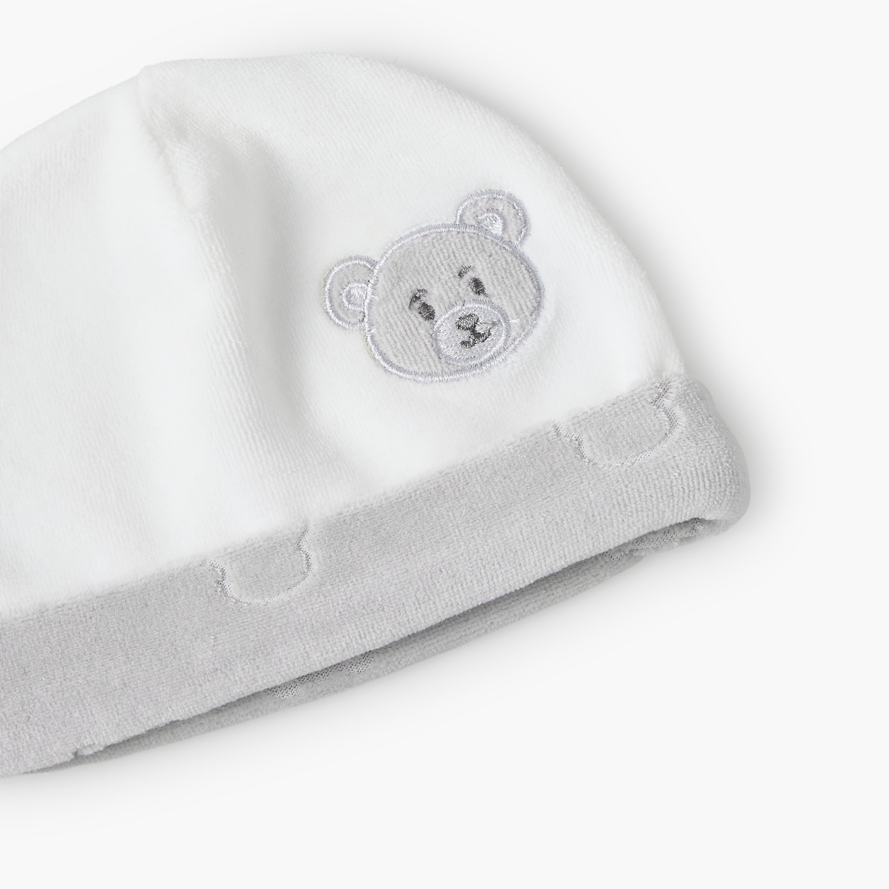 قبعة بتطريزات دب من جيجلز-baby-boys-accessories-caps-image-4
