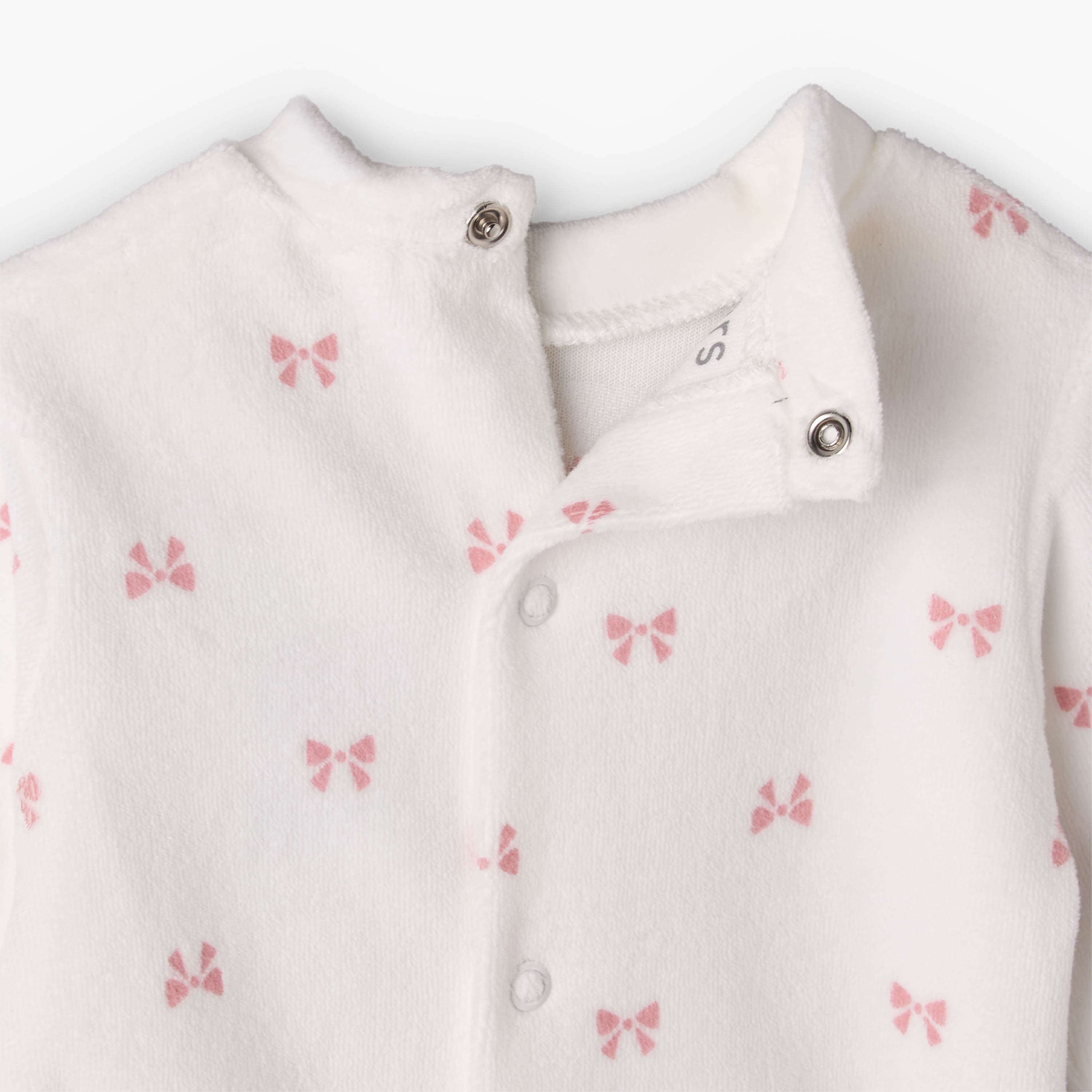 بدلة نوم بياقة عالية وأكمام طويلة وطبعات فيونكة من جونيورز-baby-girls-clothing-nightwear-sleepsuits-image-4