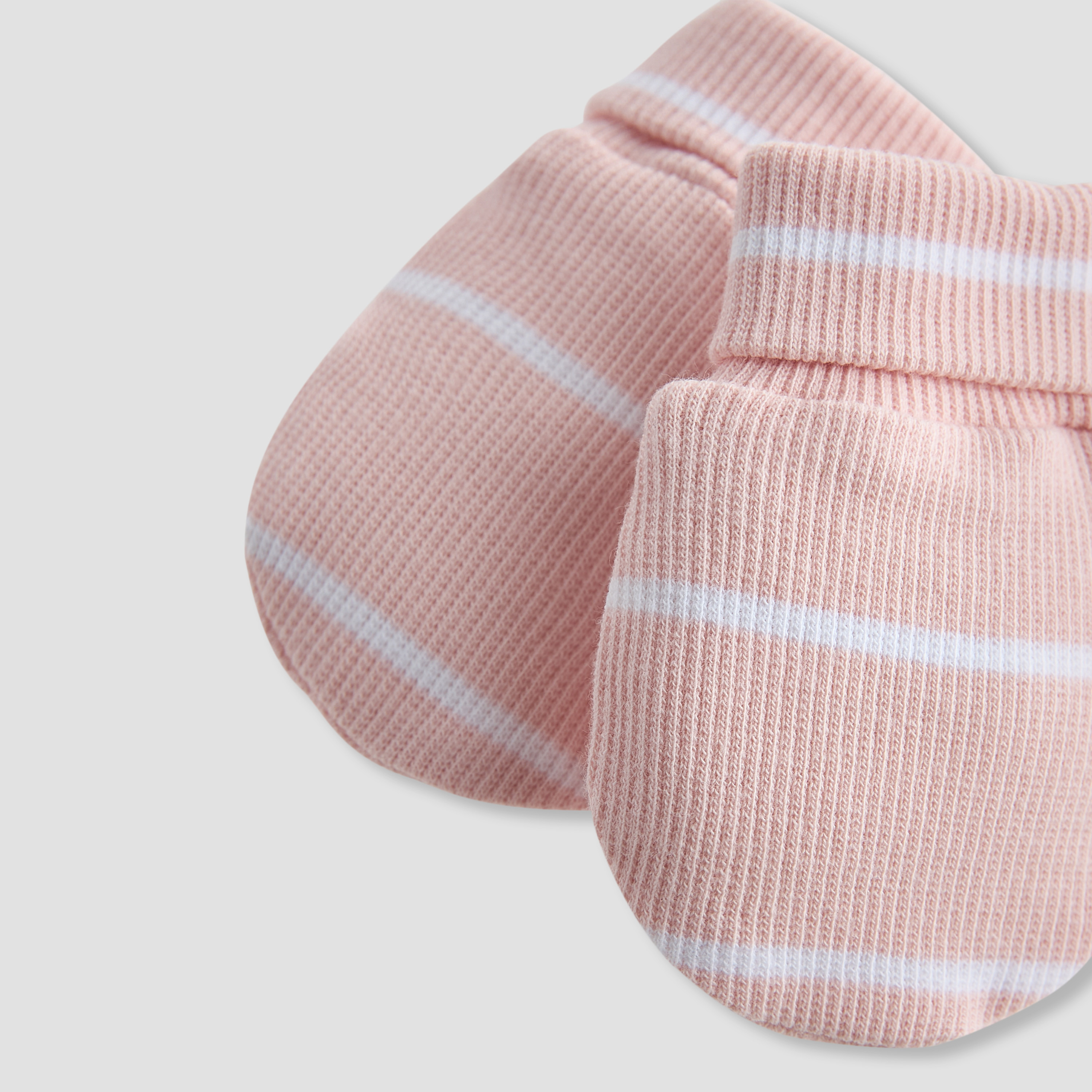 Juniors Girls Mitten with Stripes-promo_babyshop_Buy3for10_UAE230426-image-3