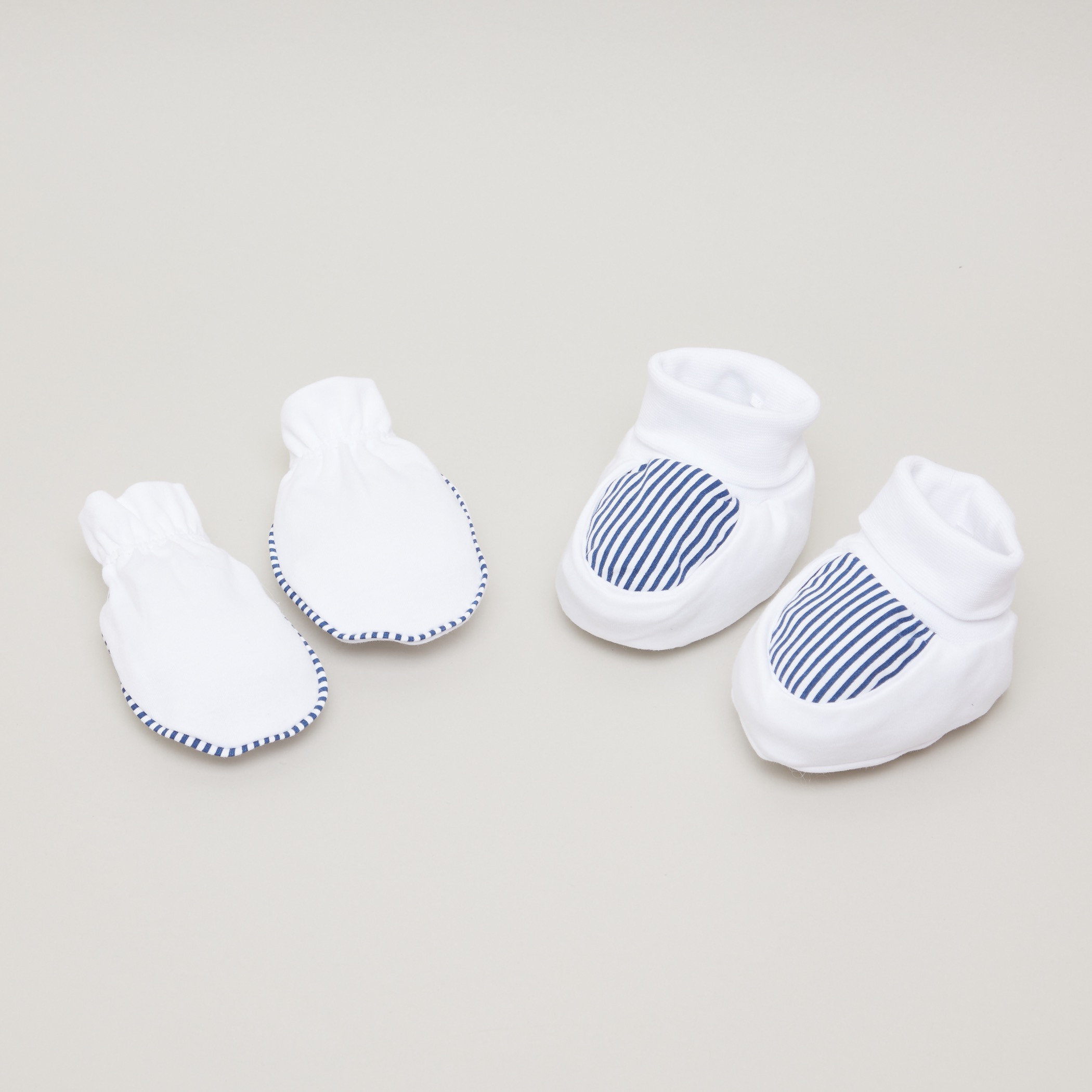 Giggles 8-Piece Printed Baby Clothing Gift Set-baby-boys-clothing-setsandcoords-image-8
