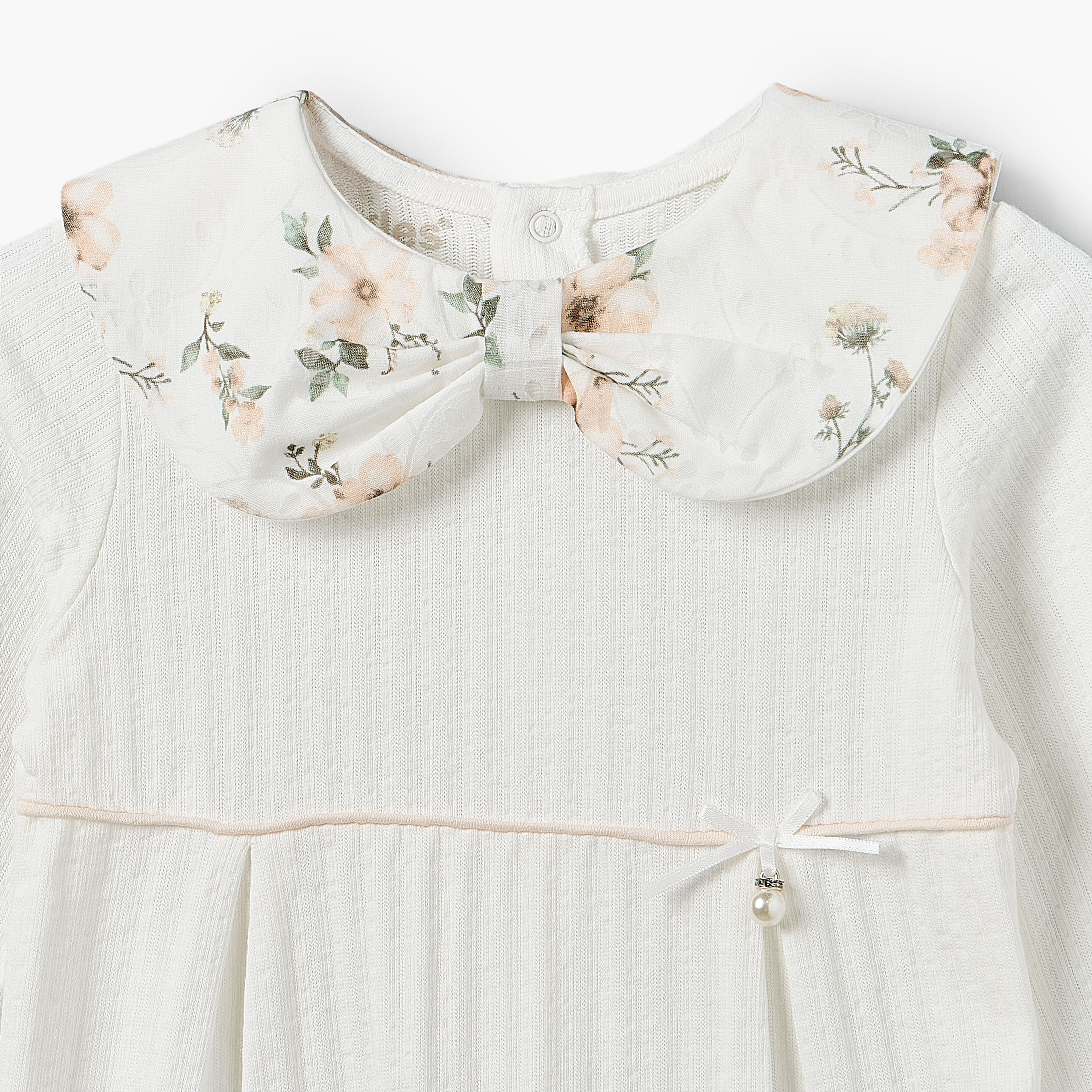 Giggles Cotton Peter Pan Collar Long Sleeves Sleepsuit with Floral Print-baby-girls-clothing-nightwear-sleepsuits-image-3