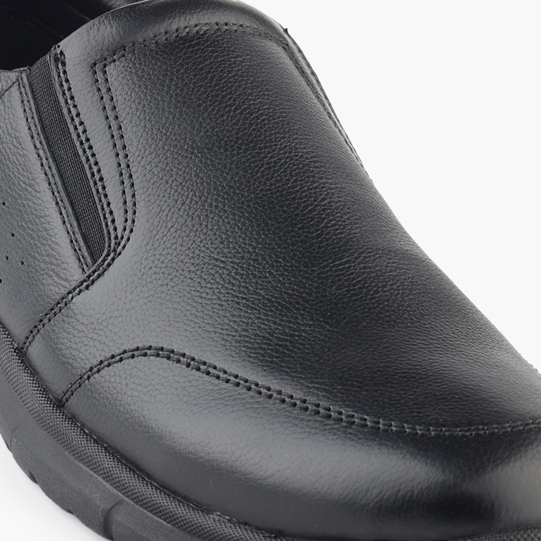 Le Confort Men Genuine Leather Slip-On Loafers-men-shoes-loafersandmoccasins-image-4