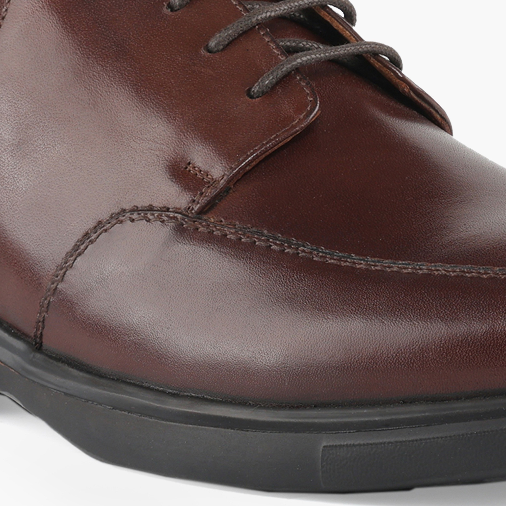 Le Confort Men Lace-Up Leather Derby Shoes-men-shoes-formalshoes-image-4