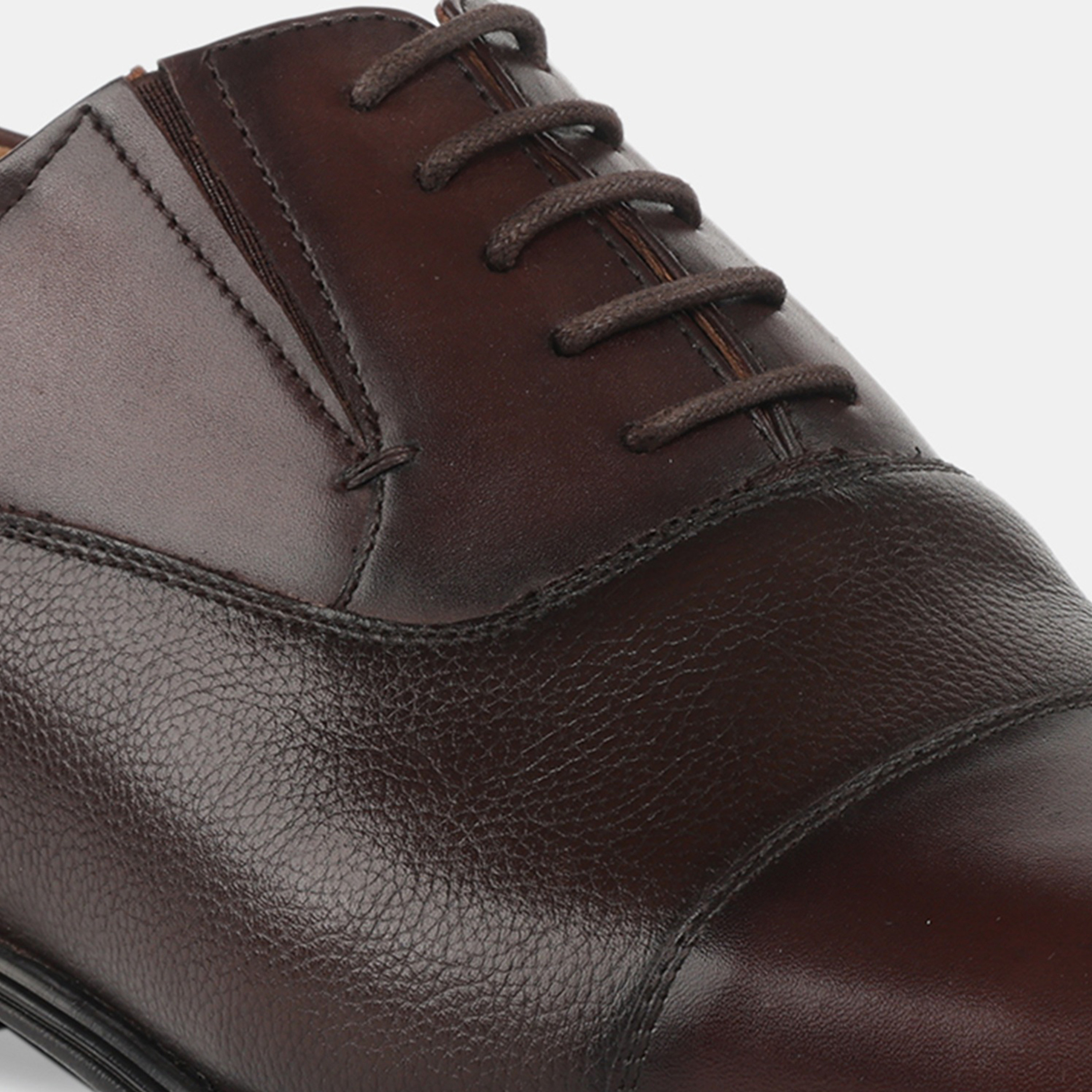 Le Confort Men Leather Oxford Shoes-men-shoes-formalshoes-image-4