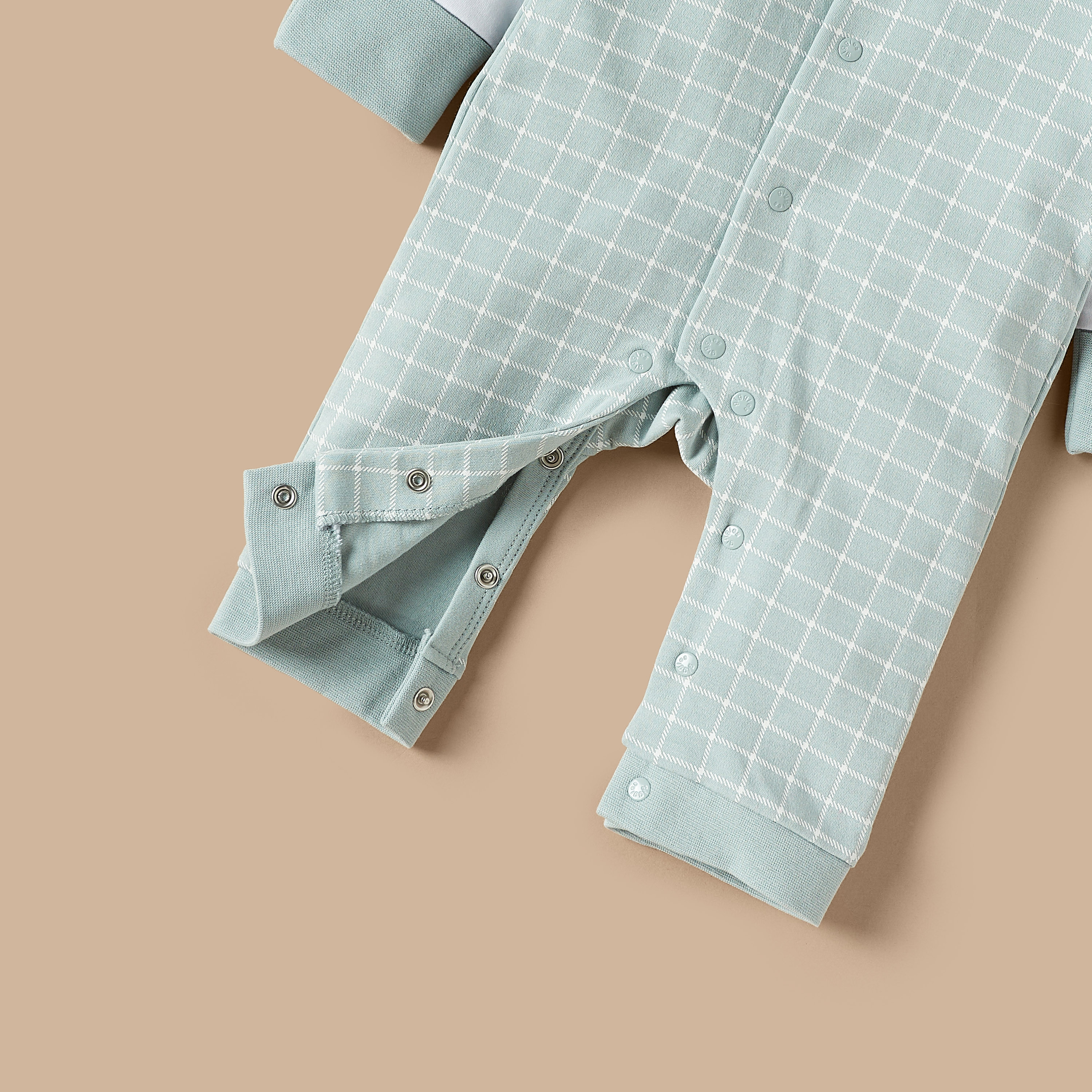 Giggles Bear Applique Checked Sleepsuit with Long Sleeves-baby-boys-clothing-nightwear-sleepsuits-image-3