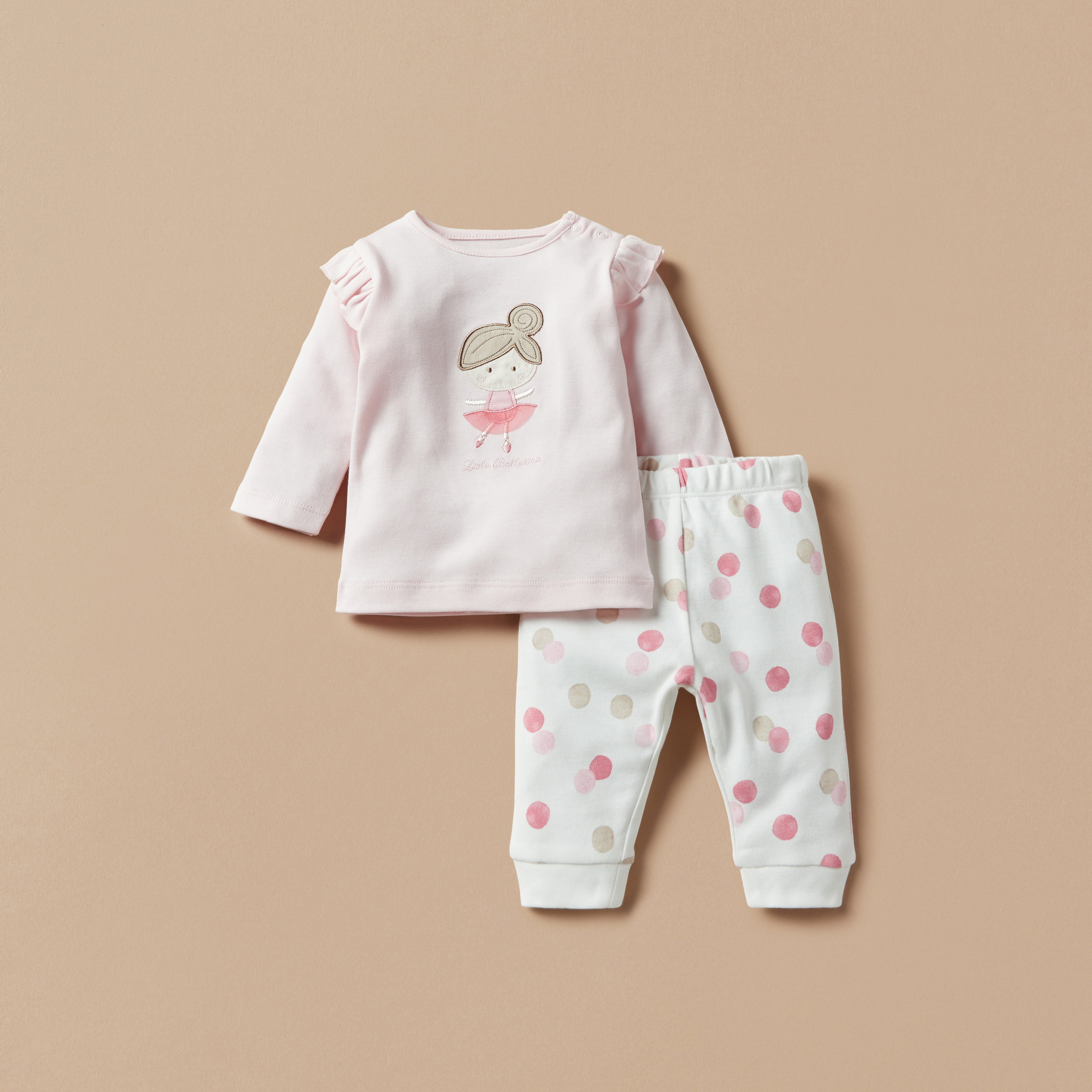 طقم بنطلون بيجاما وتيشيرت مطرّز من جونيورز-baby-girls-clothing-nightwear-pyjamasets-image-1