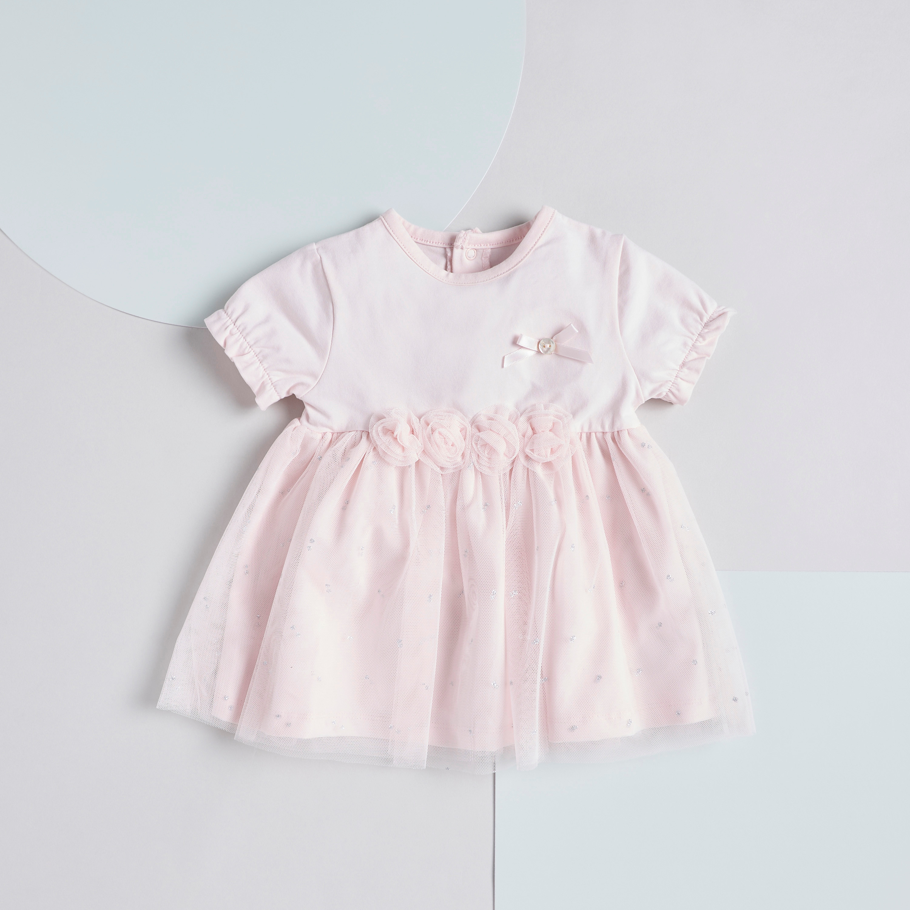 فستان سادة بفيونكة وتفاصيل شبكة وفيونكة-baby-girls-clothing-dressesandjumpsuits-image-1