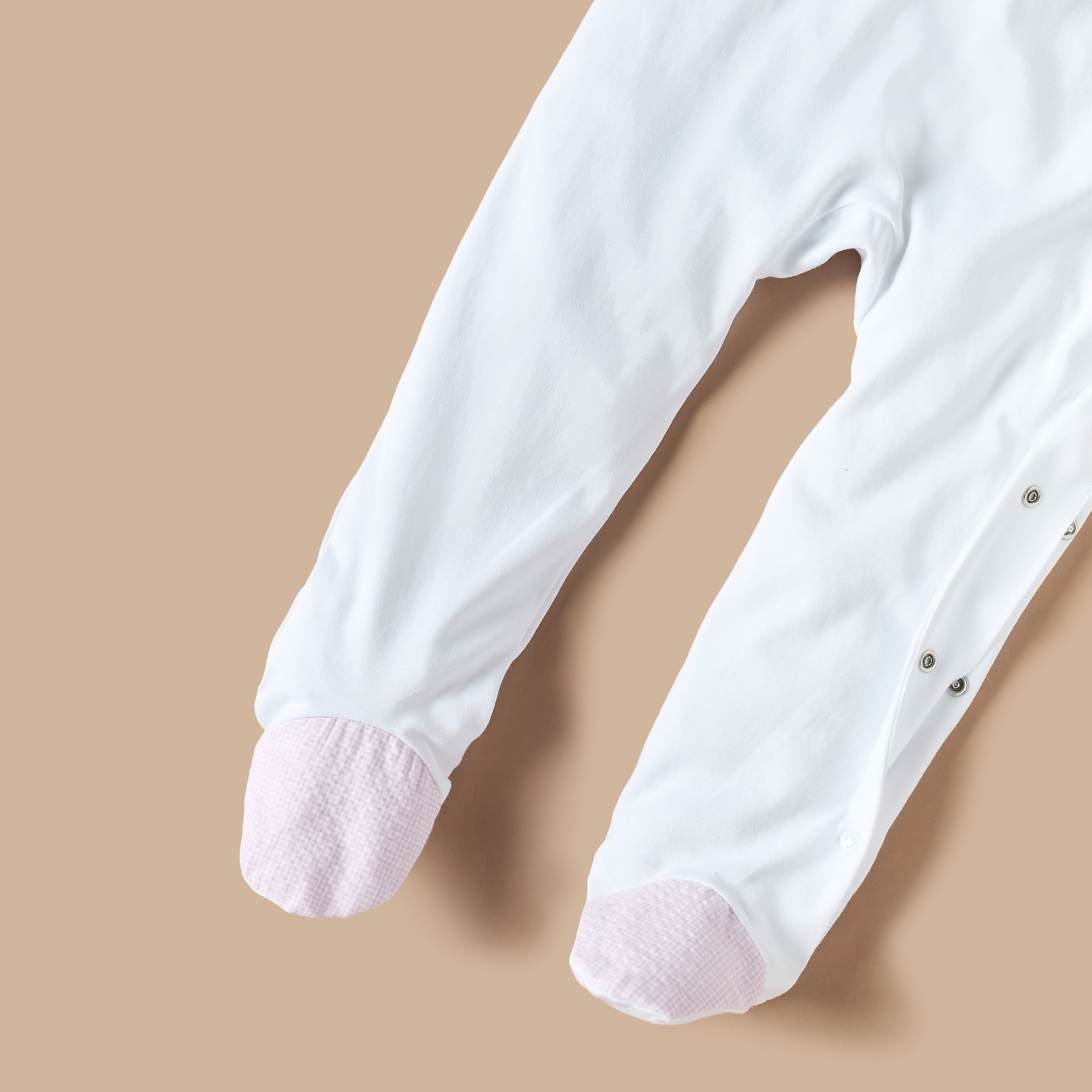 Giggles Bow Accent Closed Feet Sleepsuit with Long Sleeves-baby-girls-clothing-nightwear-sleepsuits-image-4