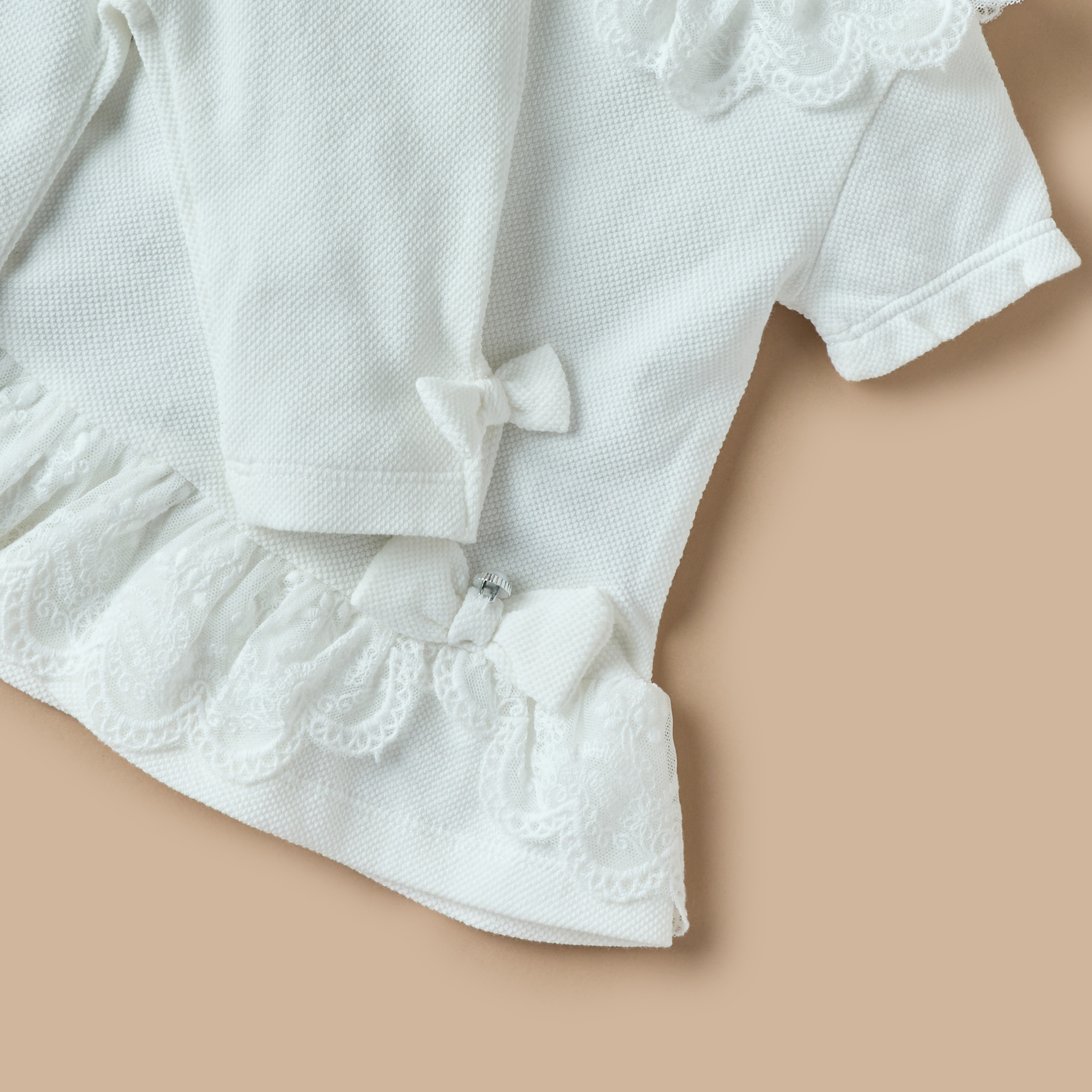 طقم بنطلون بيجاما وبلوزة بأكمام قصيرة ودانتيل من جيجلز-baby-girls-clothing-nightwear-pyjamasets-image-5