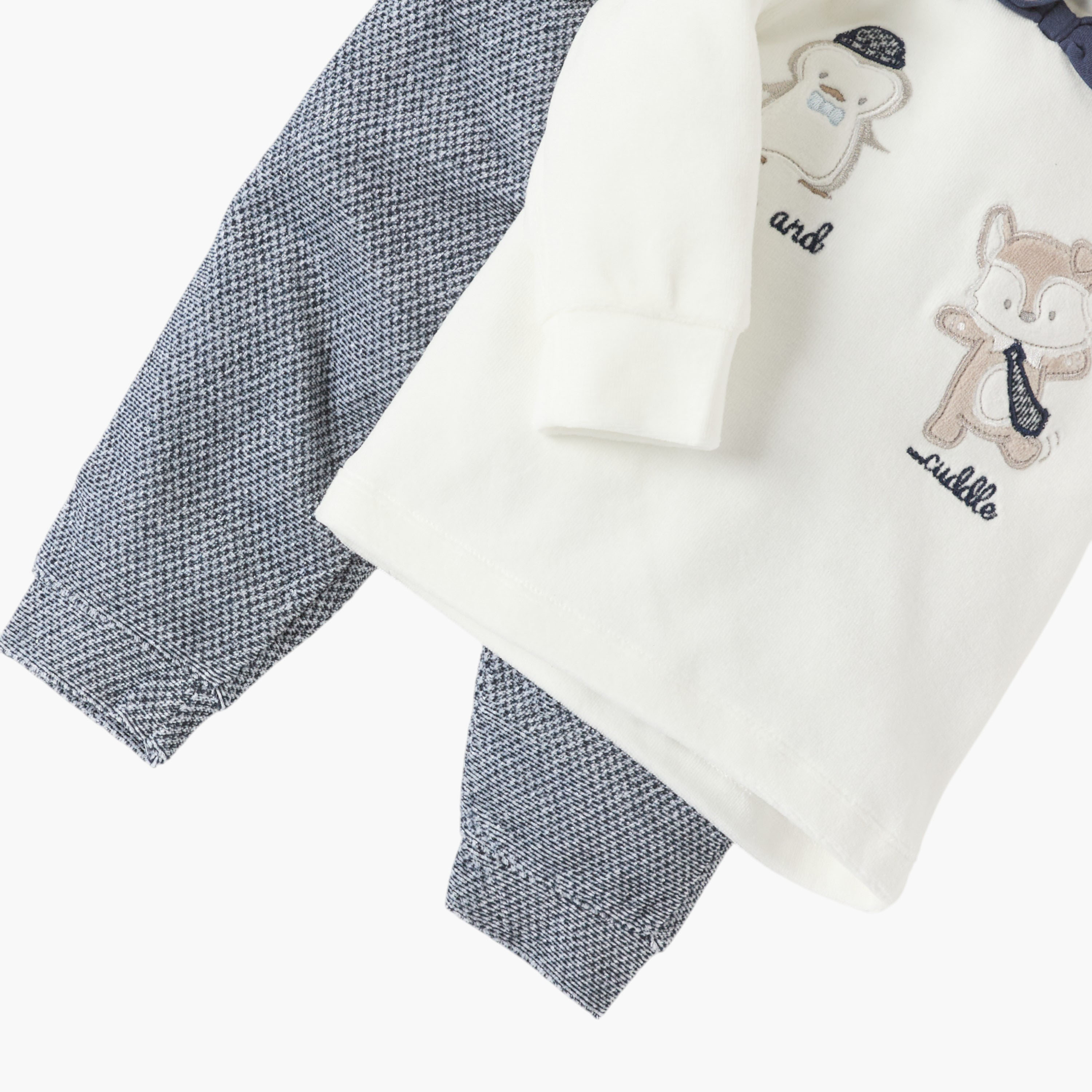 طقم بنطلون بيجاما وتيشيرت مخملي بأكمام طويلة بتفاصيل زينة من جيجلز-baby-boys-clothing-nightwear-pyjamasets-image-5